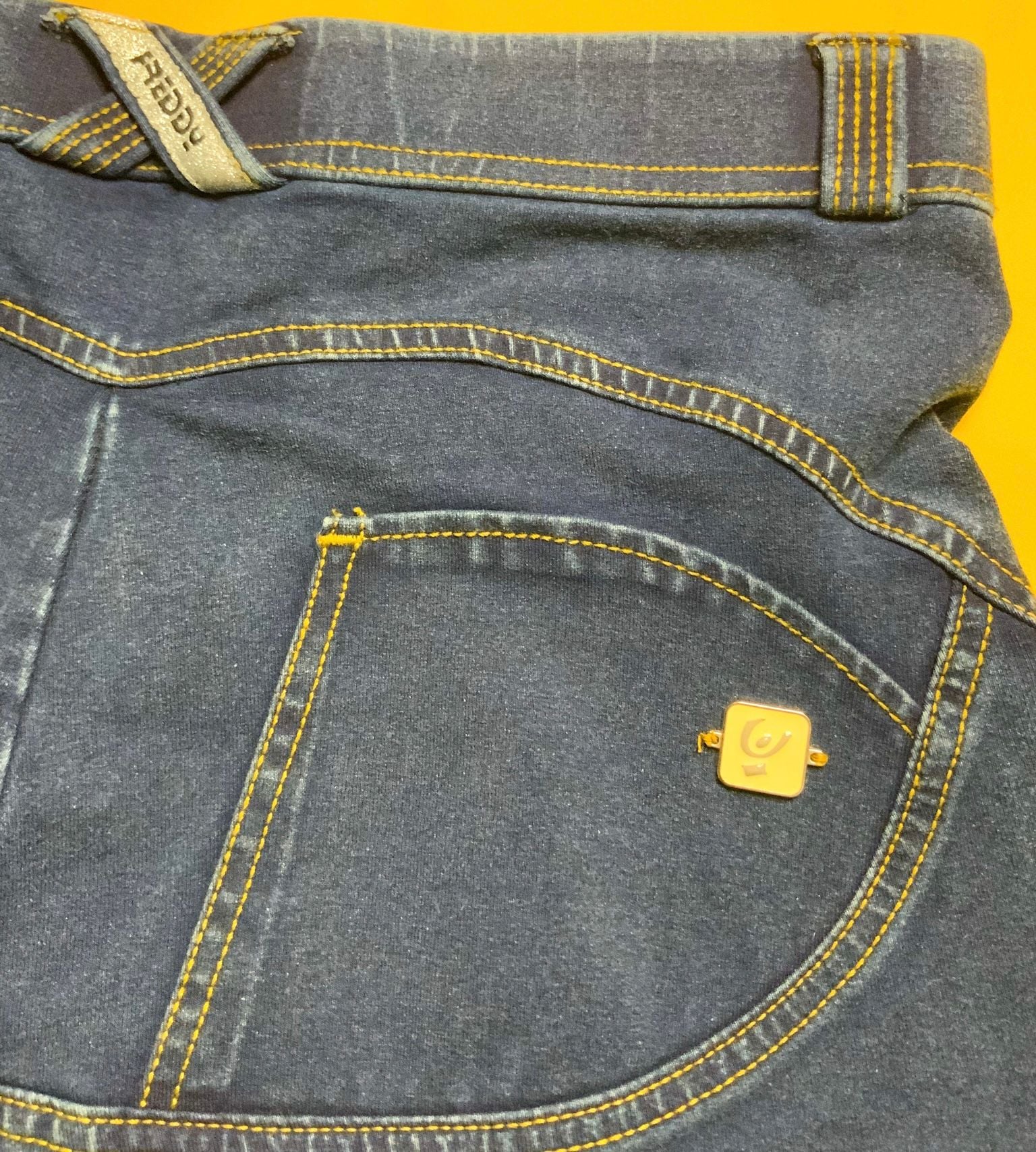 Product thumbnail 4