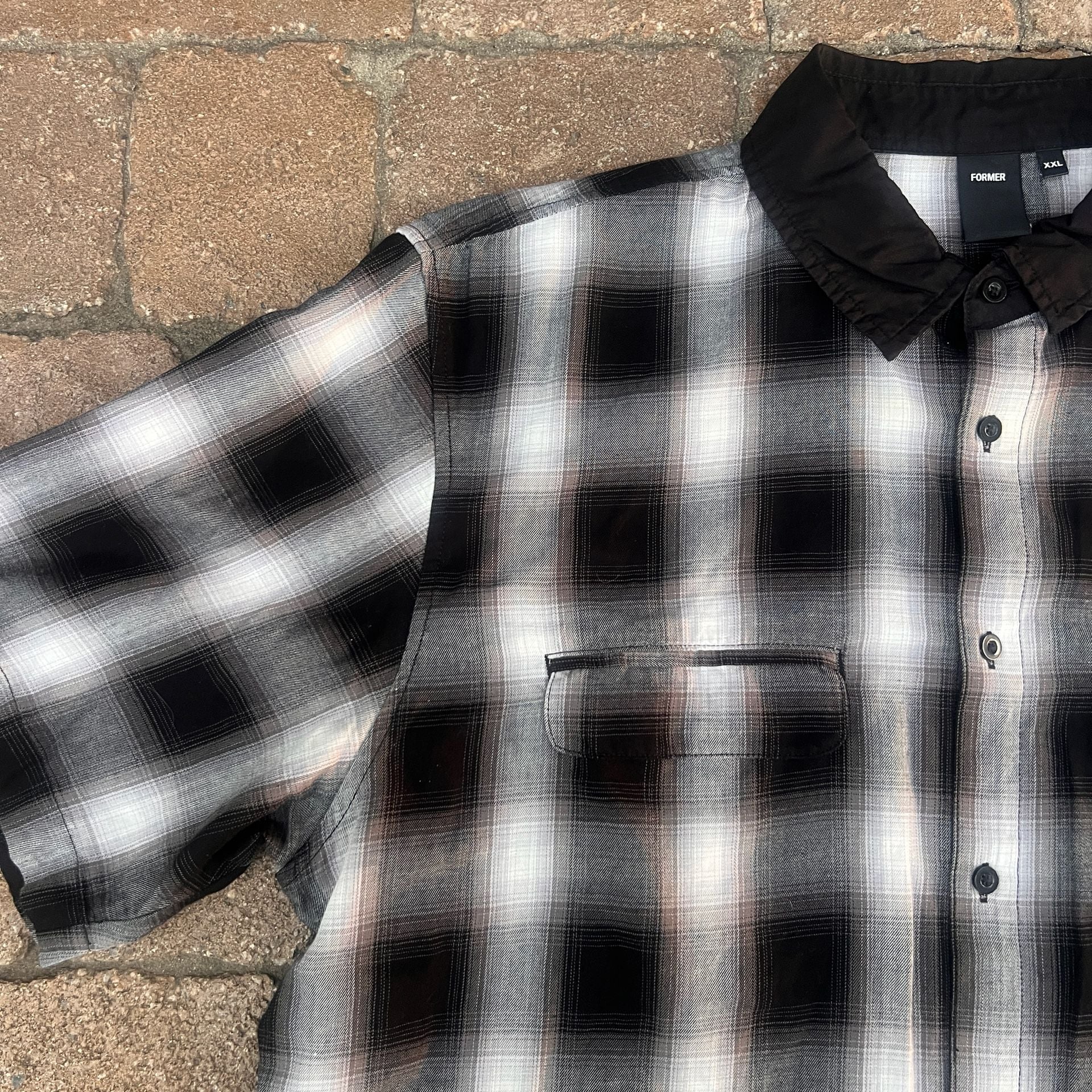 Former Broadcast Plaid S/S Button Shirt Size XXL Black White Skate 11