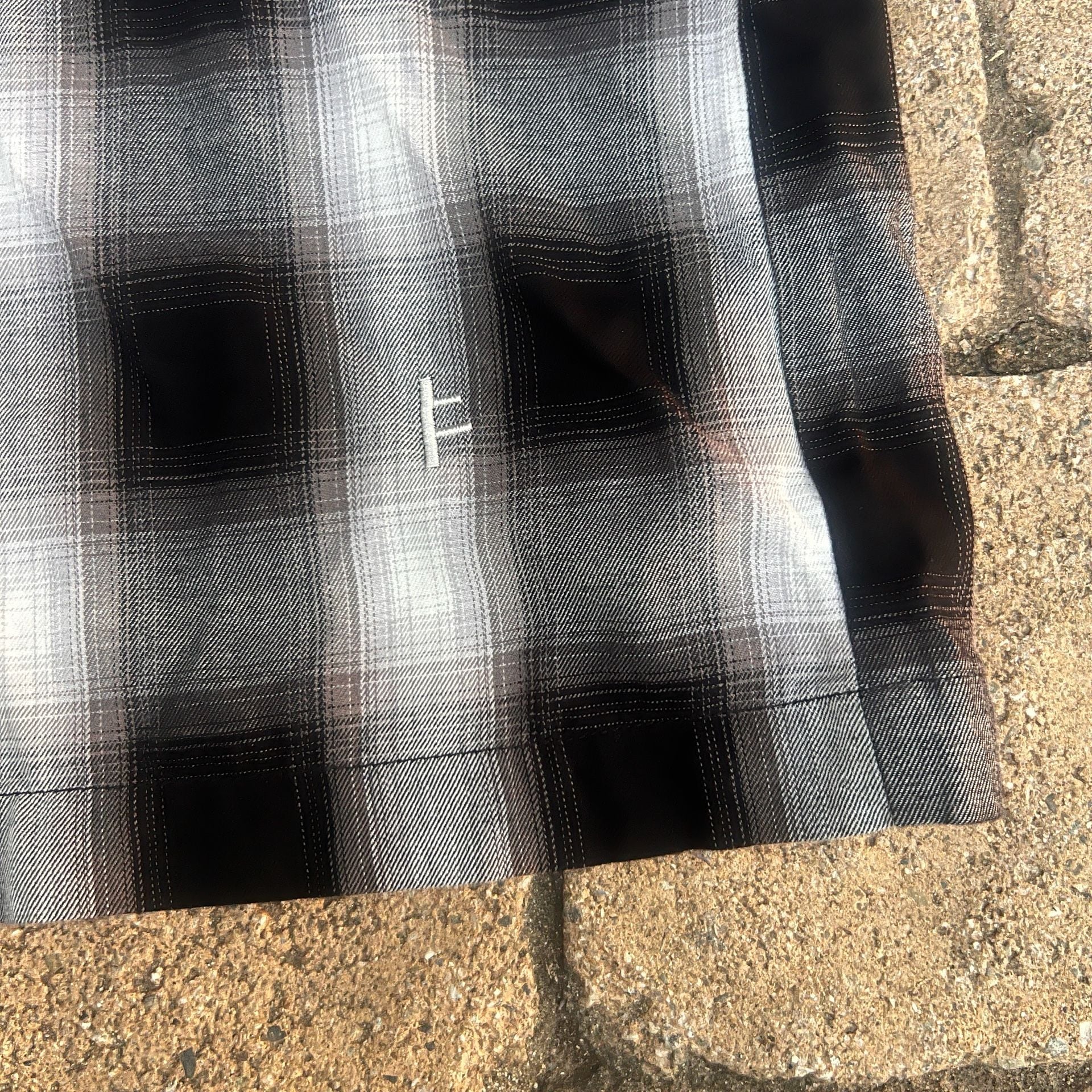 Former Broadcast Plaid S/S Button Shirt Size XXL Black White Skate 6