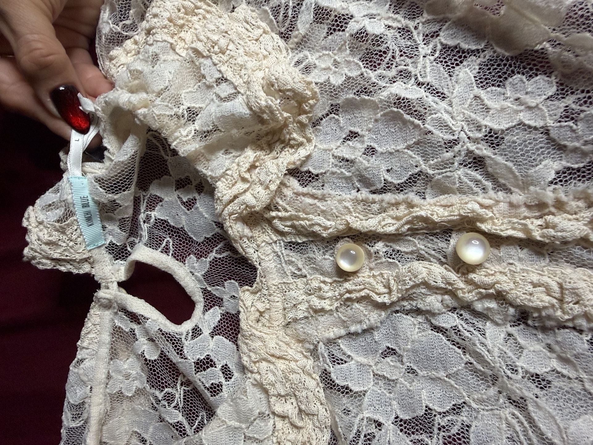 Kimchi Blue Lace Blouse Size L Ivory Cream Short Sleeve Button Top 3
