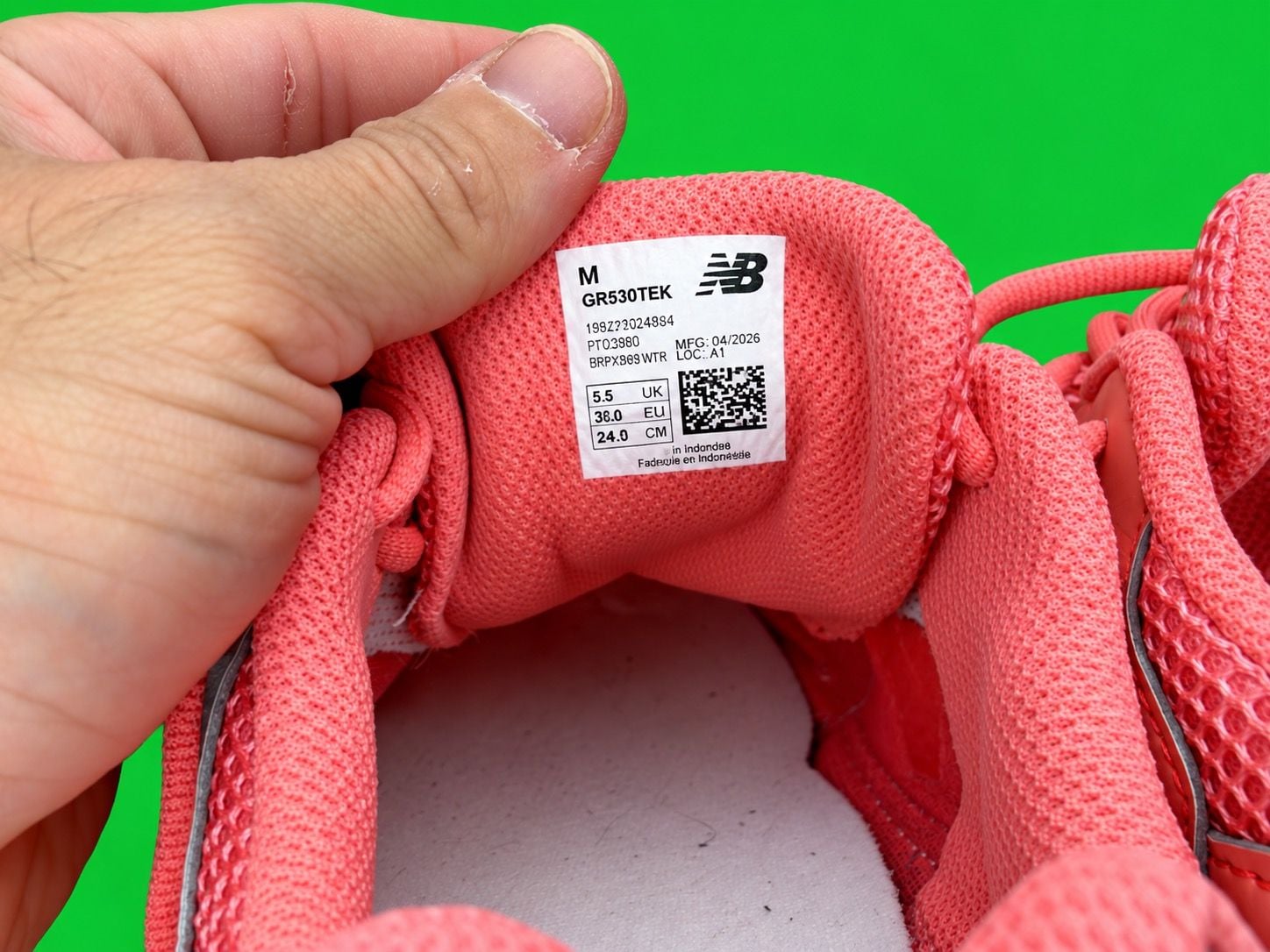 New Balance 530 Size 5.5 Coral Pink Sneakers
US = 7.5 W 7