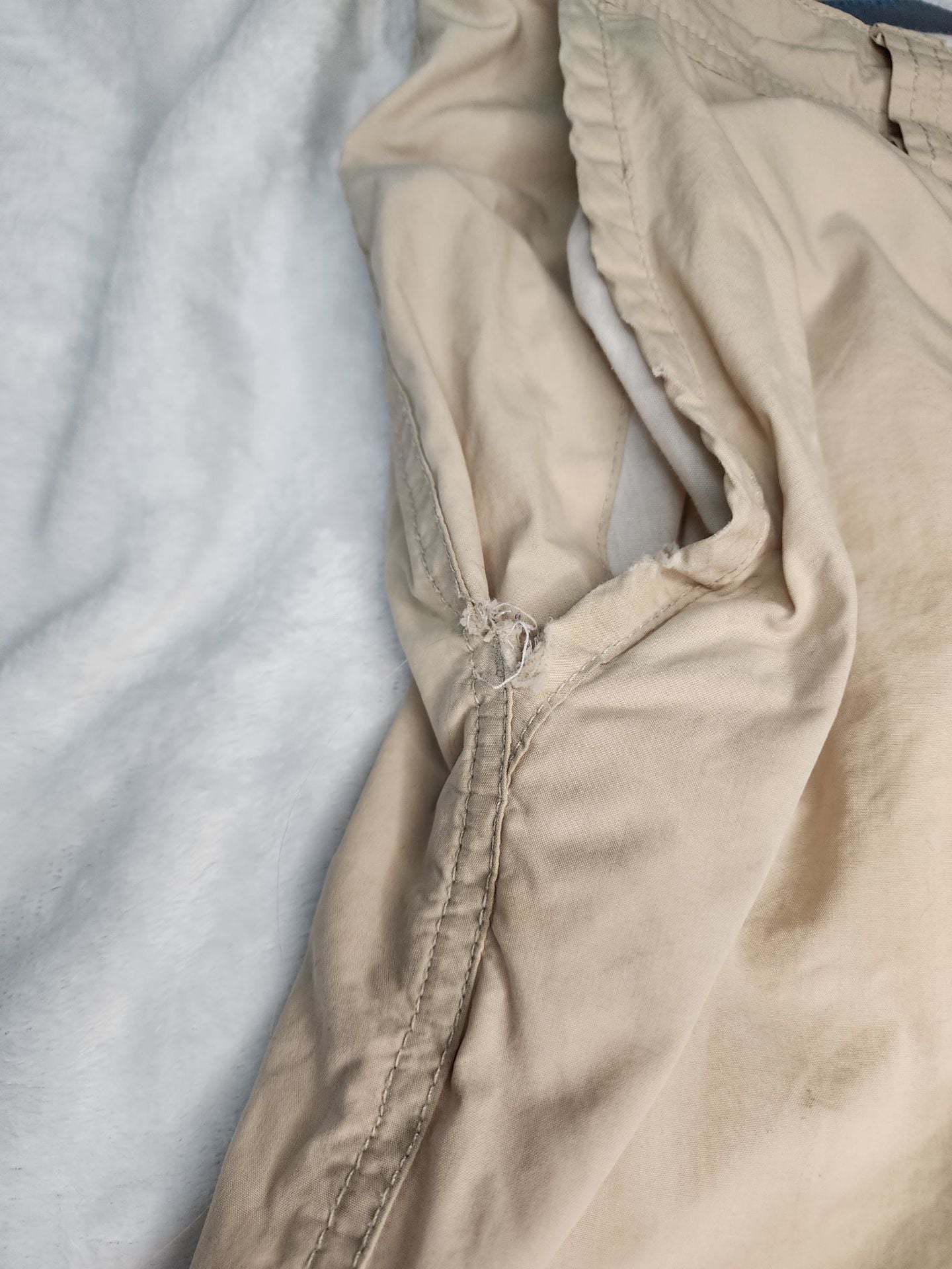 Columbia Tan Cargo Shorts Size 38 5