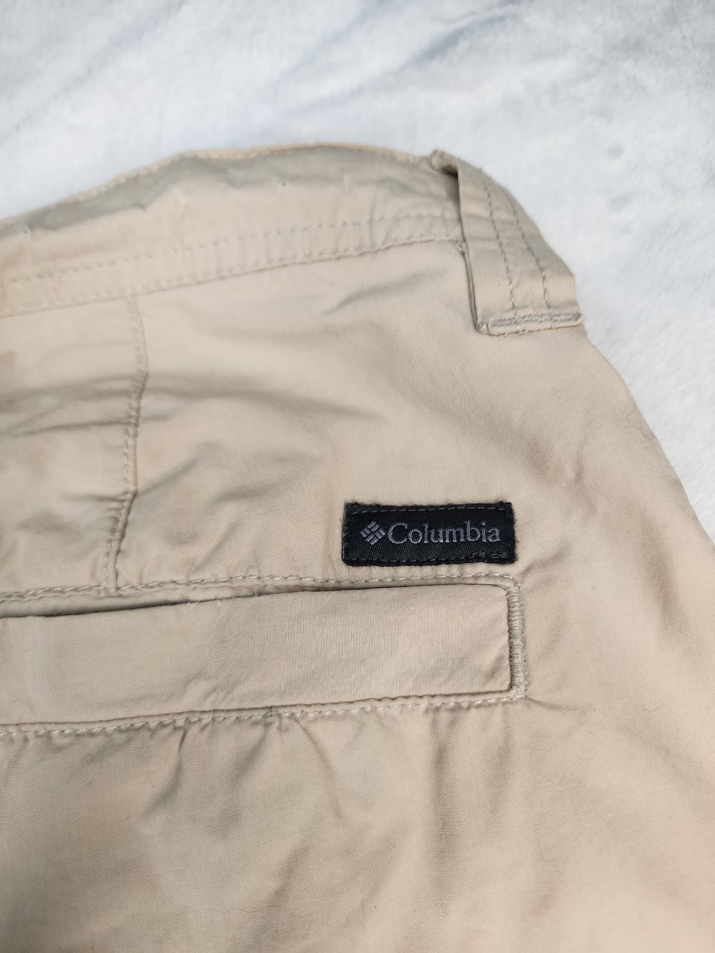 Columbia Tan Cargo Shorts Size 38 11