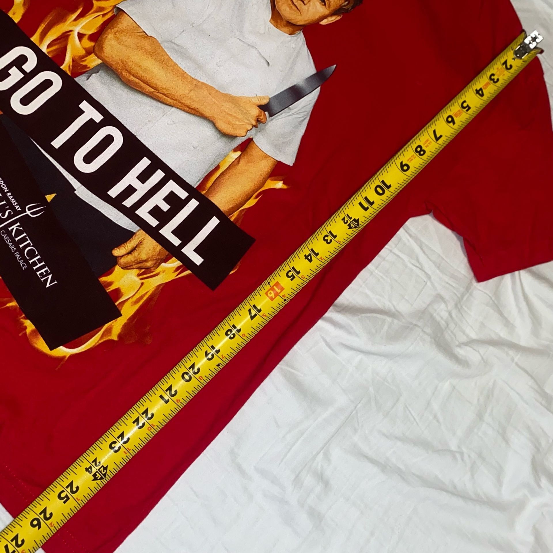 Gordon Ramsay Hell's Kitchen T-Shirt Size MD Red Go To Hell Graphic 6