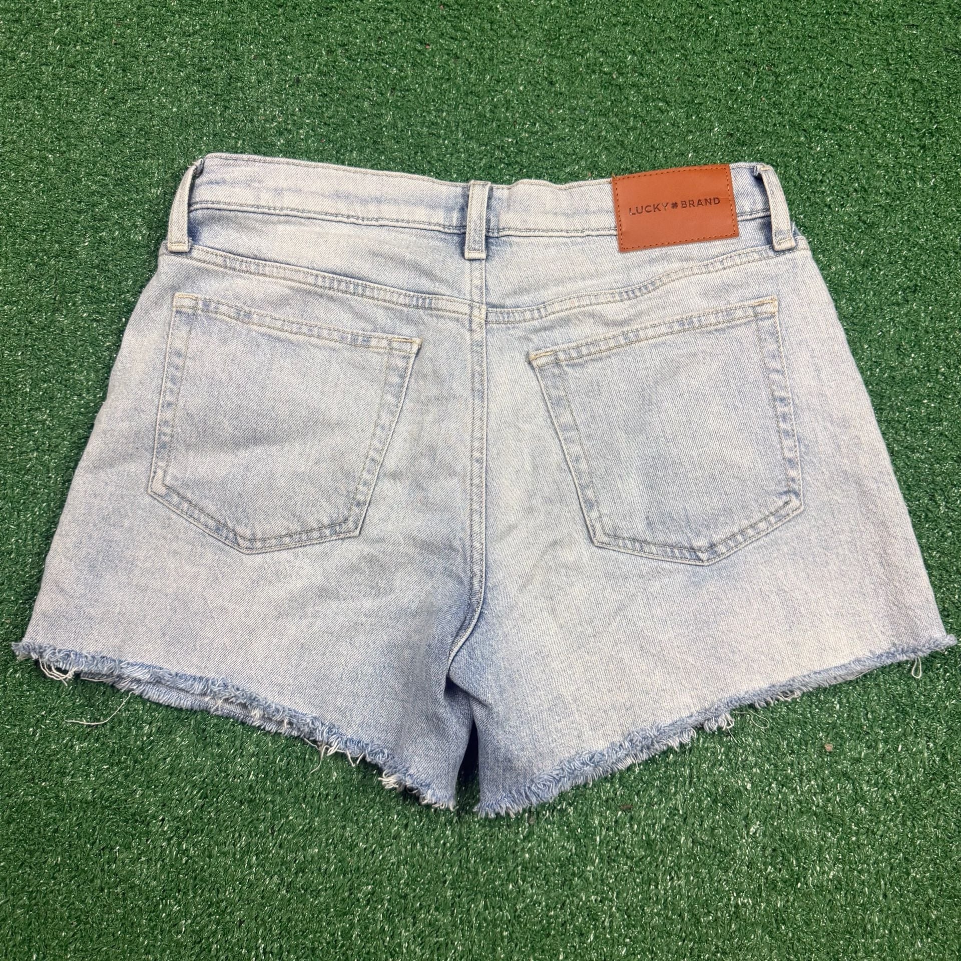 Lucky Brand Denim Shorts Size 6/28 Light Wash Studded Cutoff 3