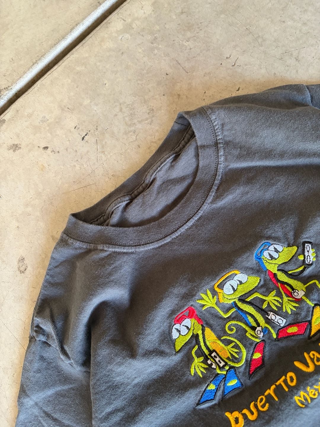 Vintage Puerto Vallarta Mexico Graphic T-Shirt Charcoal Gray 5