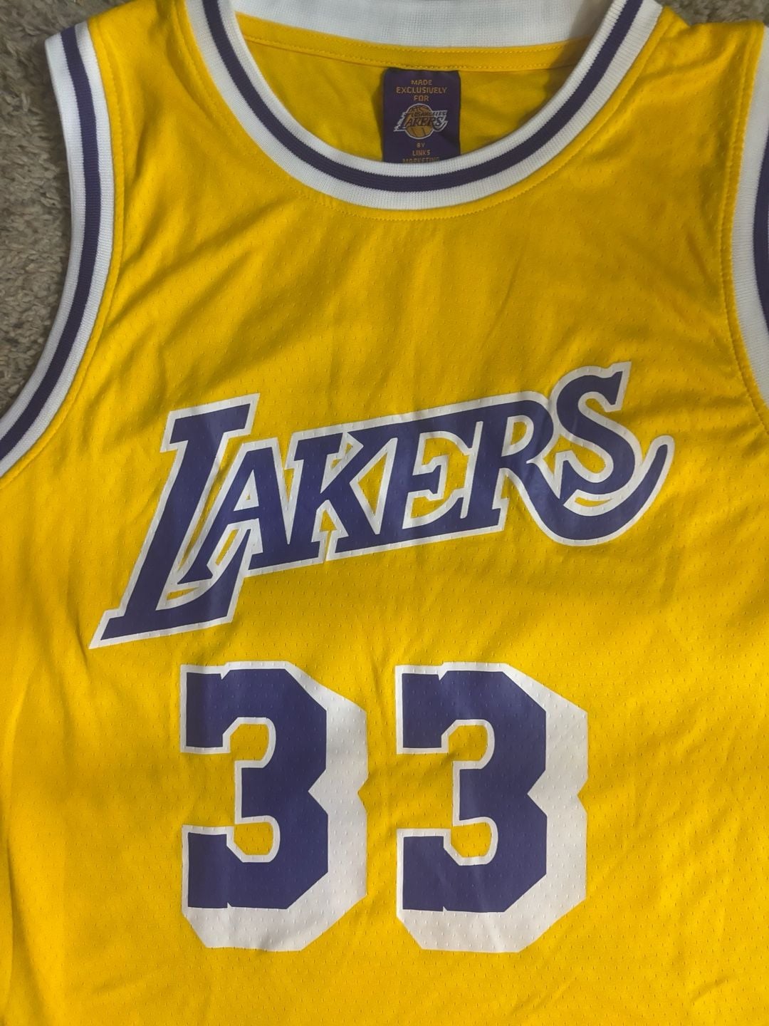 Los Angeles Lakers Kareem Abdul-Jabbar Jersey Size XL Yellow 33 3