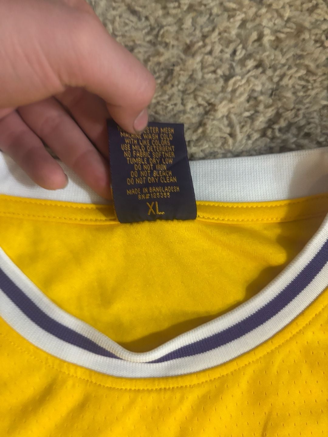 Los Angeles Lakers Kareem Abdul-Jabbar Jersey Size XL Yellow 33 4