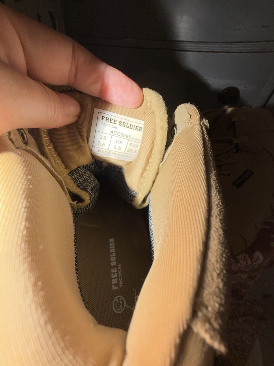Free Soldier Tactical Boots Size 7.5 Tan Waterproof 7