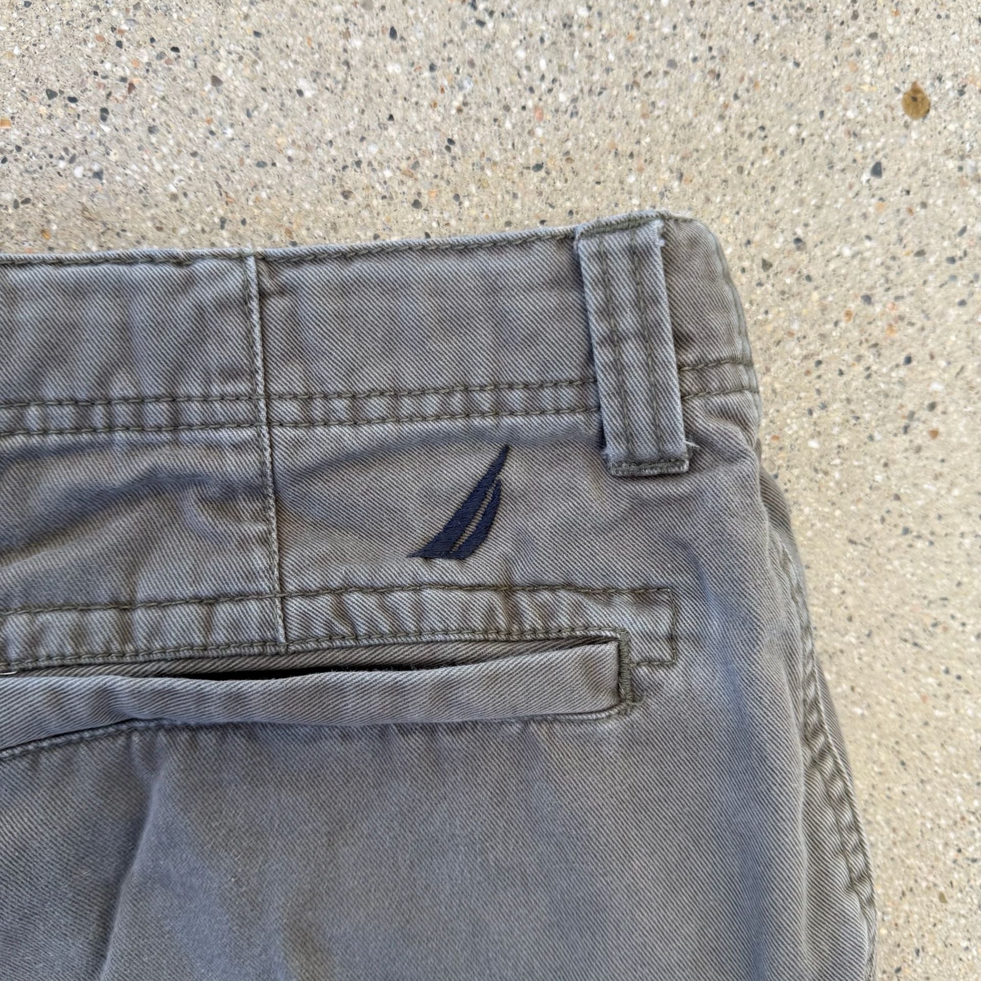 Nautica 2000’s Clipper Cargo Shorts Washed Olive Size 36 8