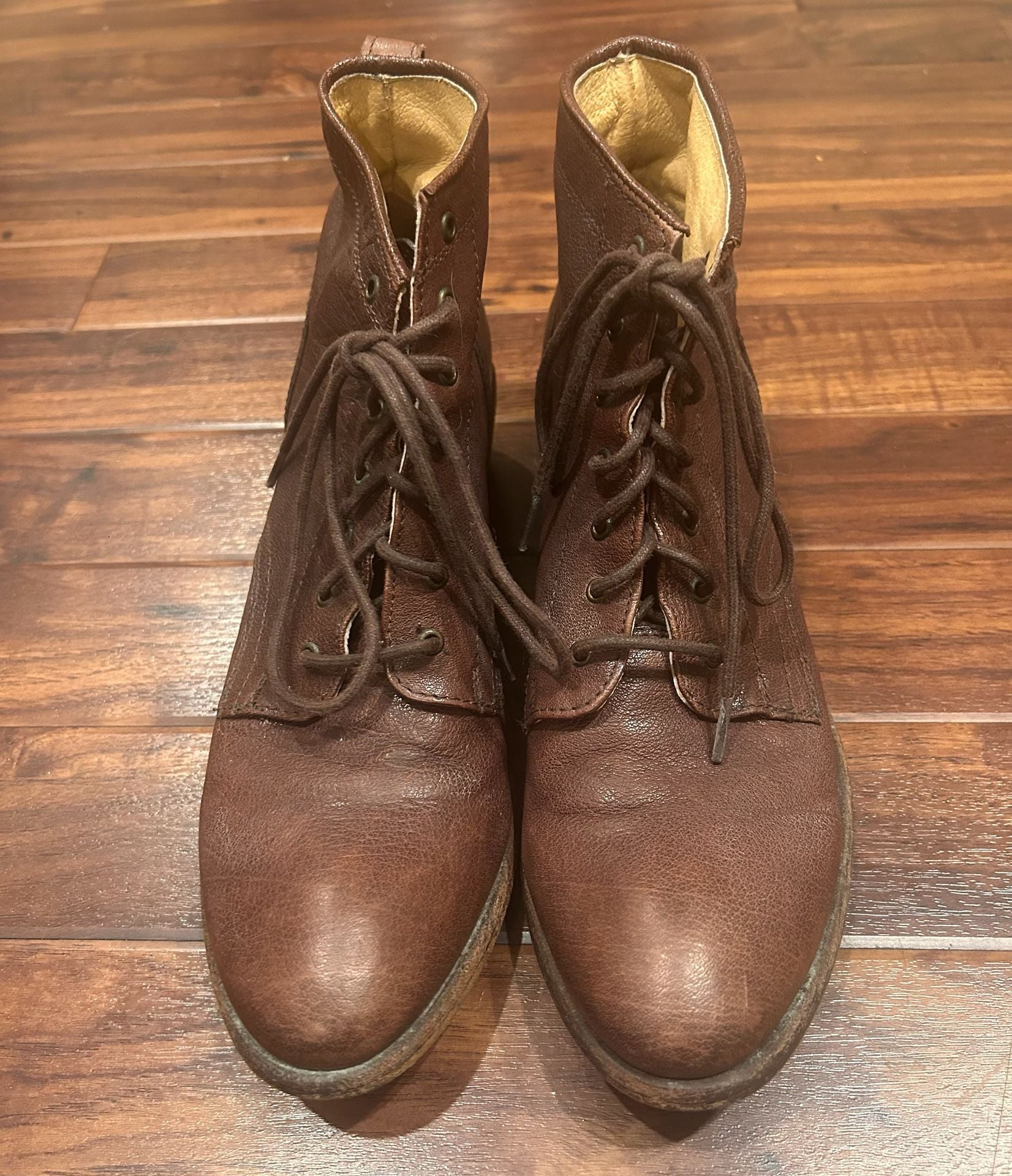 Frye Carson Brown Leather Lace-Up Ankle Boots – Women's Size 10B EUC MSRP $378 2