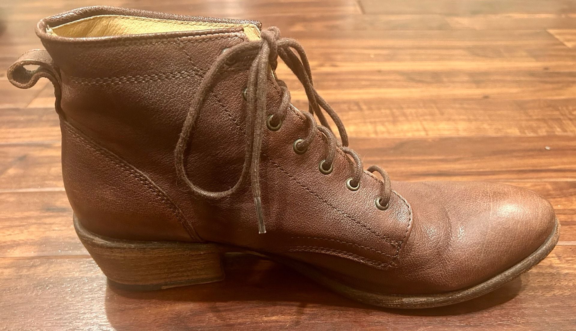 Frye Carson Brown Leather Lace-Up Ankle Boots – Women's Size 10B EUC MSRP $378 4