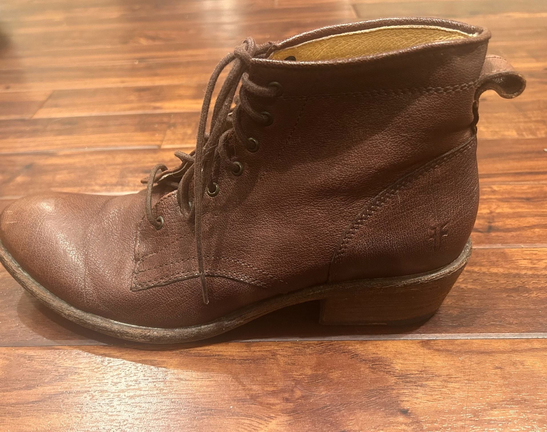 Frye Carson Brown Leather Lace-Up Ankle Boots – Women's Size 10B EUC MSRP $378 6
