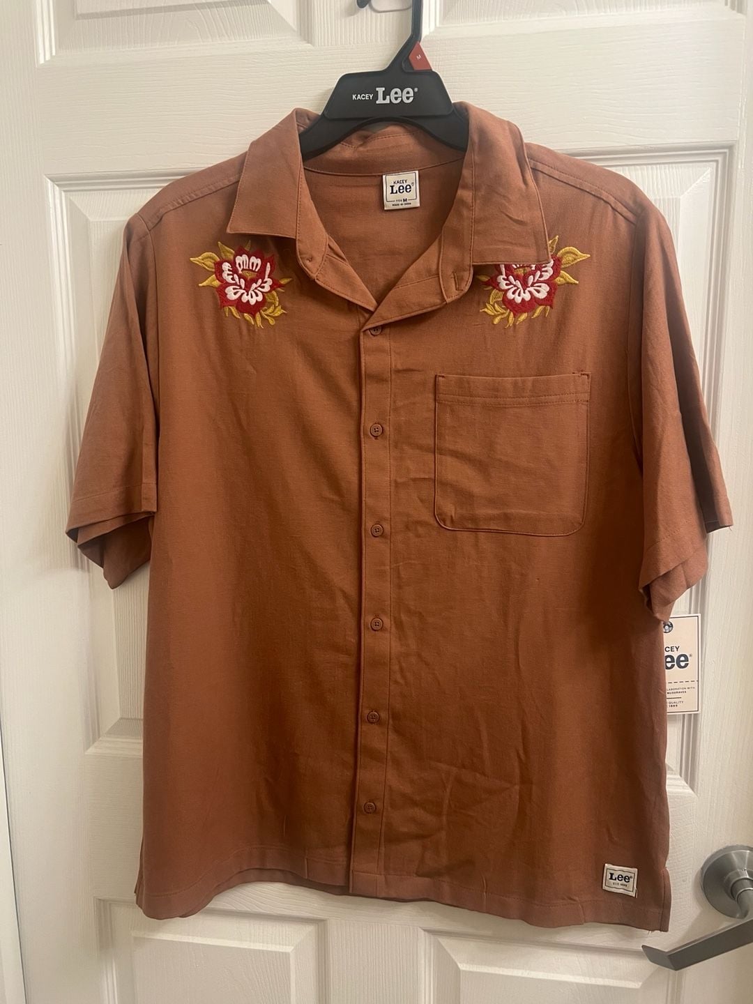 Kacey Lee Floral Embroidered Short Sleeve Shirt Men’s Size M 2