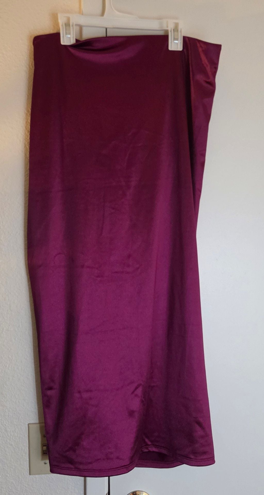 Express Ruched Midi Strapless Dress Size L Magenta Satin 3