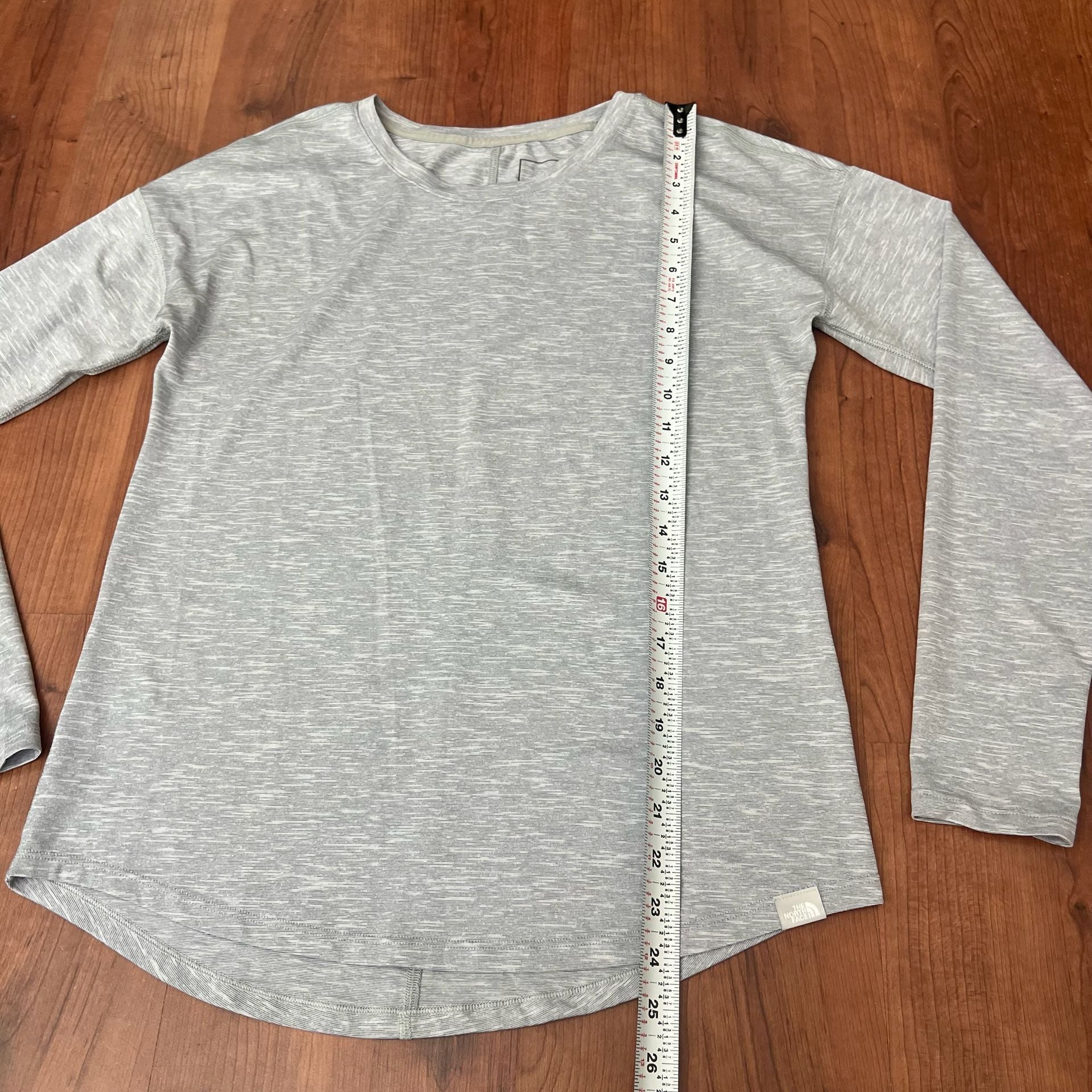The North Face FlashDry Long Sleeve Shirt Size S Grey Heather 6