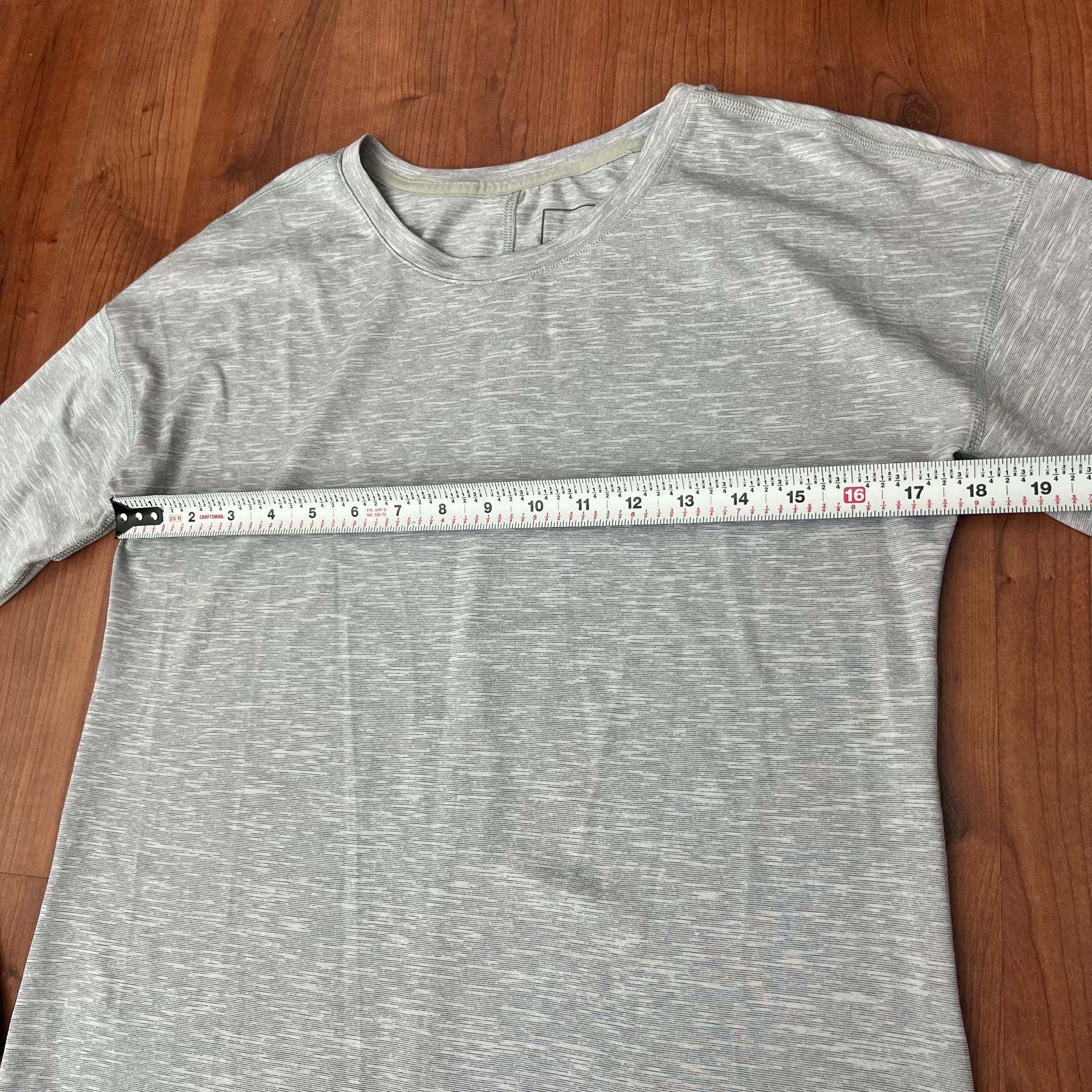 The North Face FlashDry Long Sleeve Shirt Size S Grey Heather 7