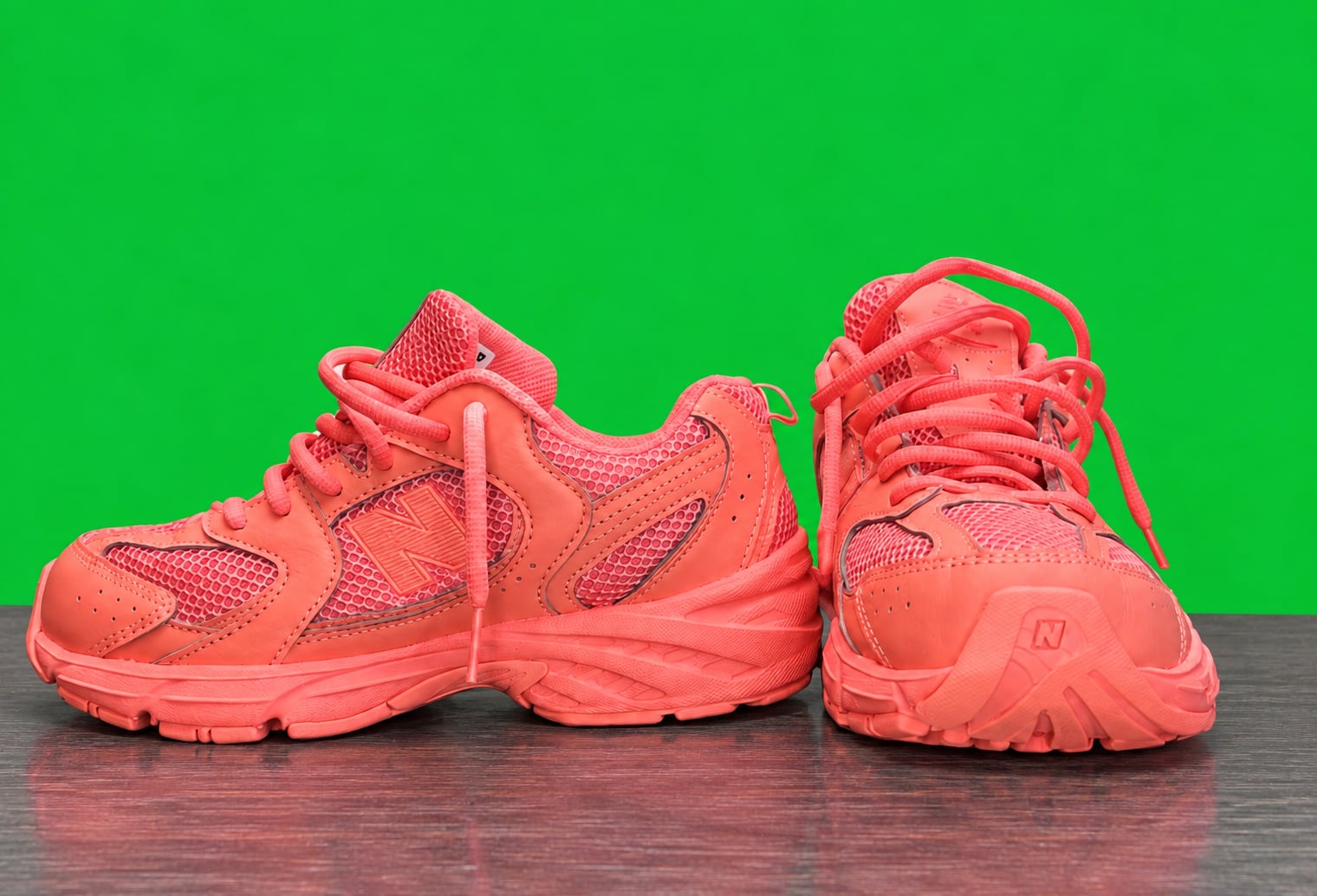 New Balance 530 Size 5.5 Coral Pink Sneakers
US = 7.5 W 5