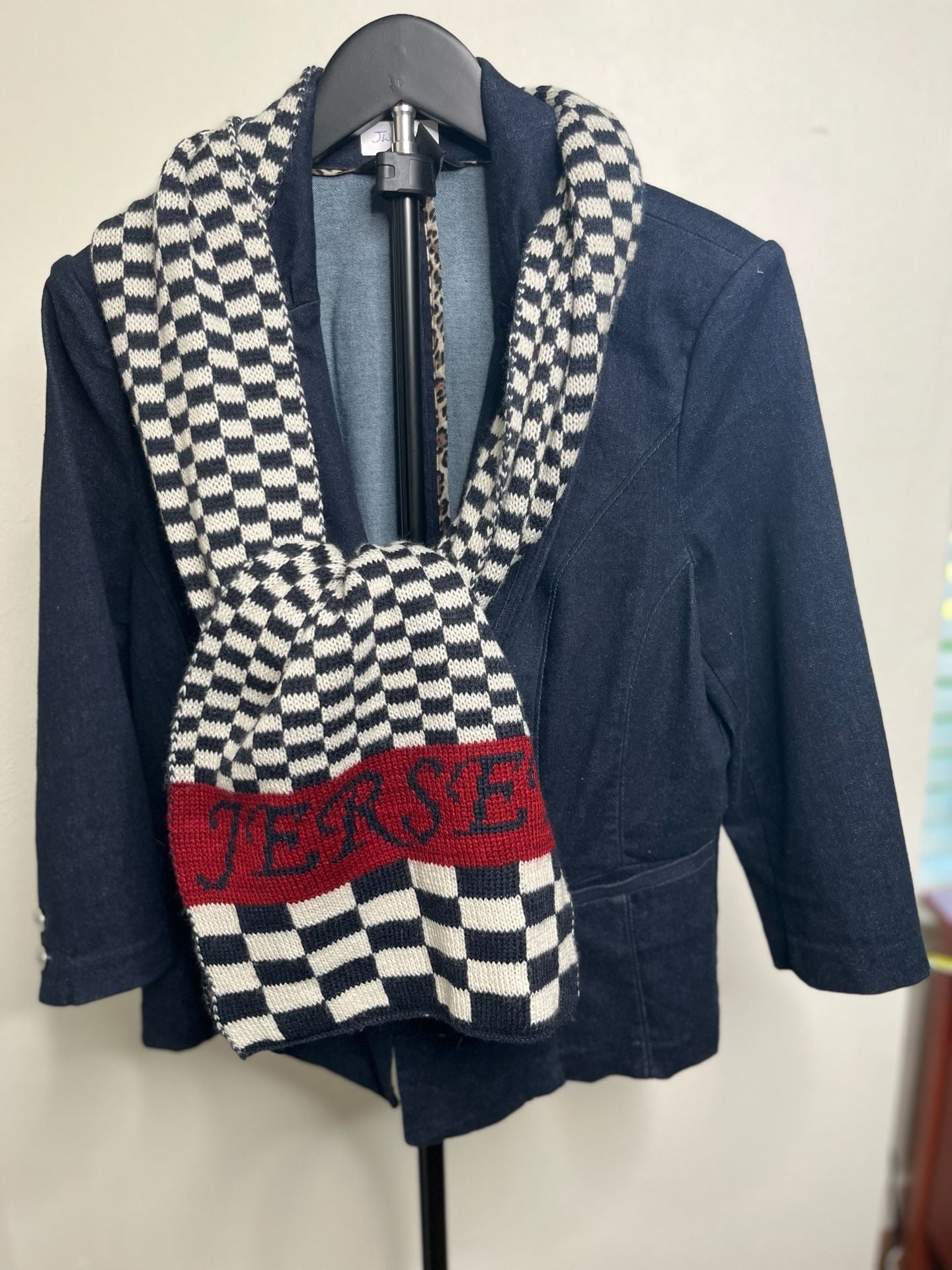 Checkered Scarf Black White Red Knit 4
