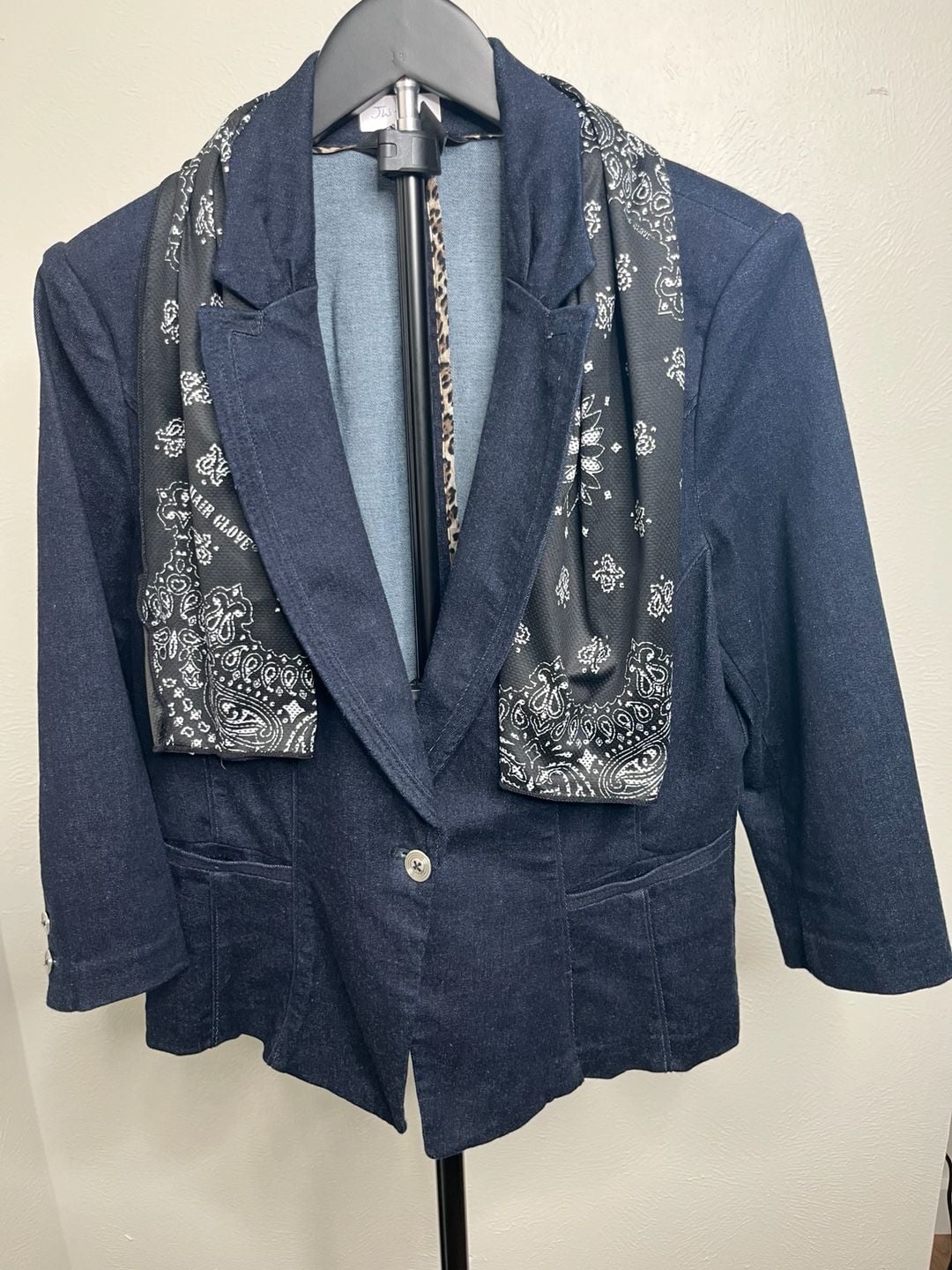 Scarf-Black White Paisley 5