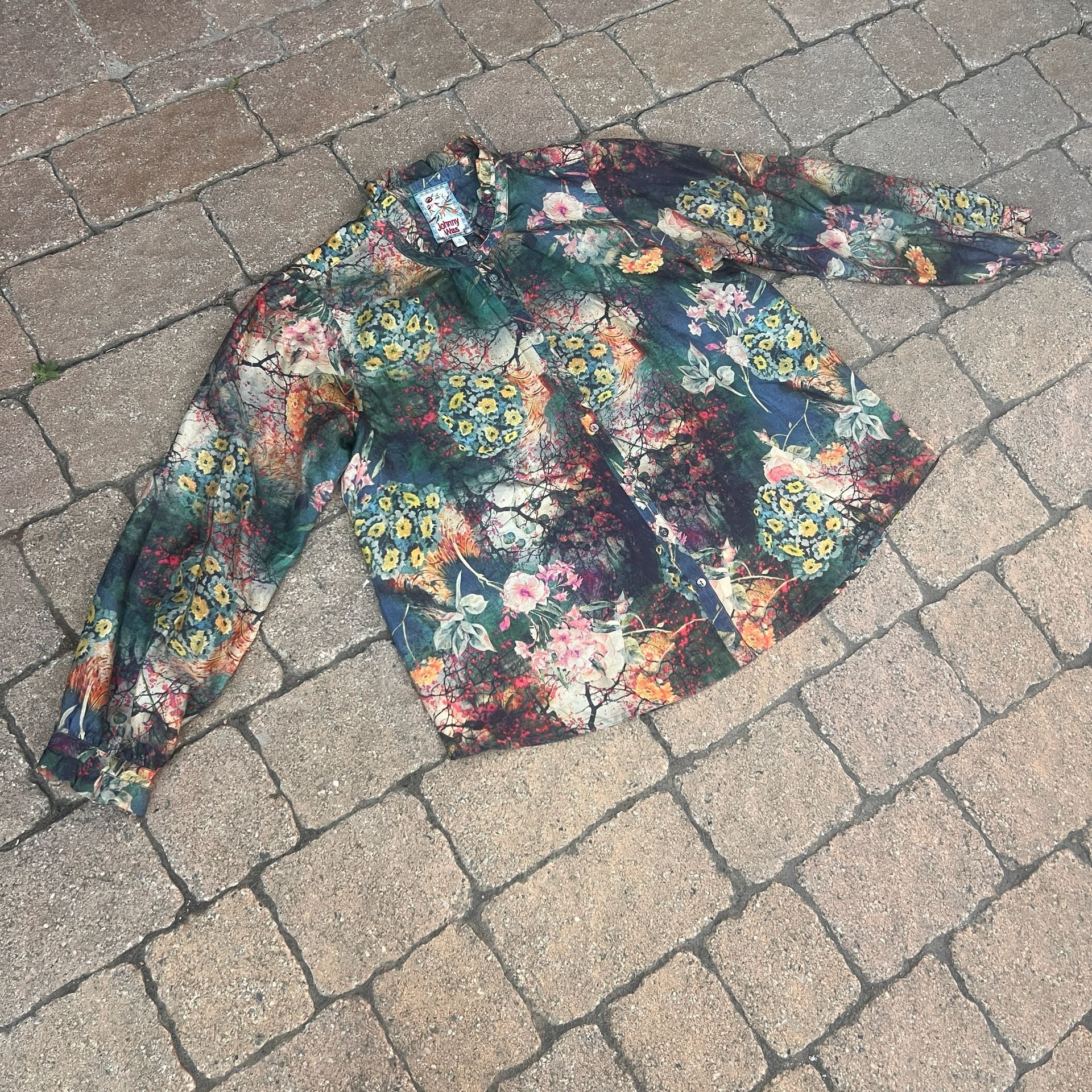 Johnny Was Traviata Leda Silk Button-Down Blouse Size Medium Floral Ruffle 12