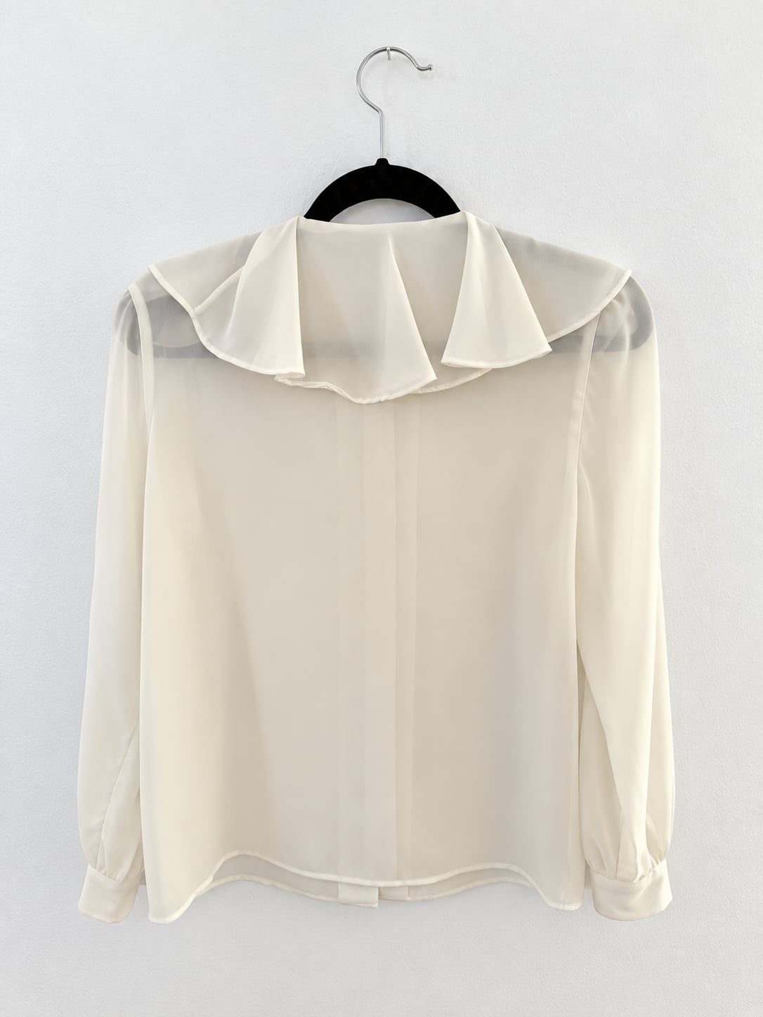 Liz Claiborne Petite Blouse Size 6 Ivory Ruffle Front Long Sleeve 3