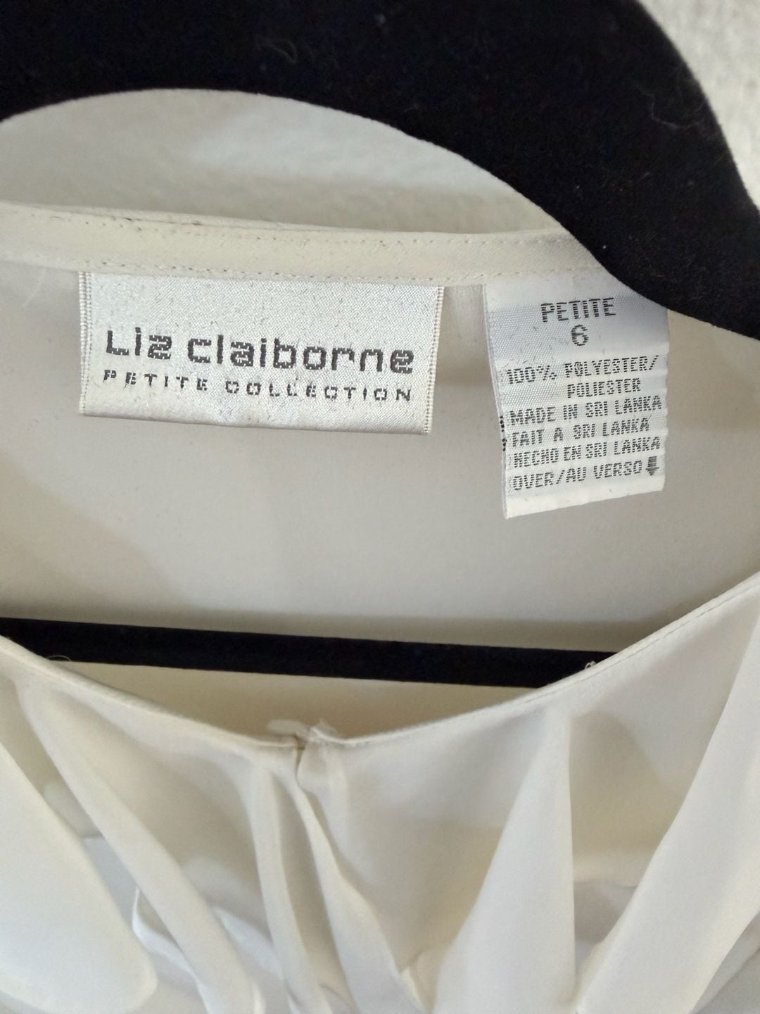 Liz Claiborne Petite Blouse Size 6 Ivory Ruffle Front Long Sleeve 4