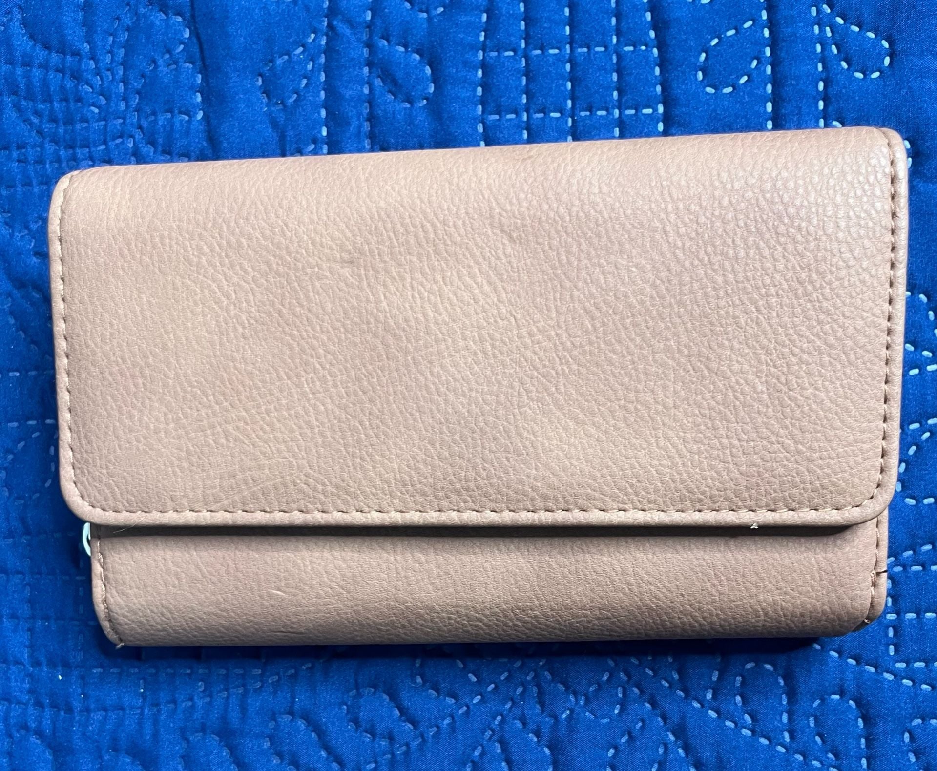 Organizer Wallet Tan 2