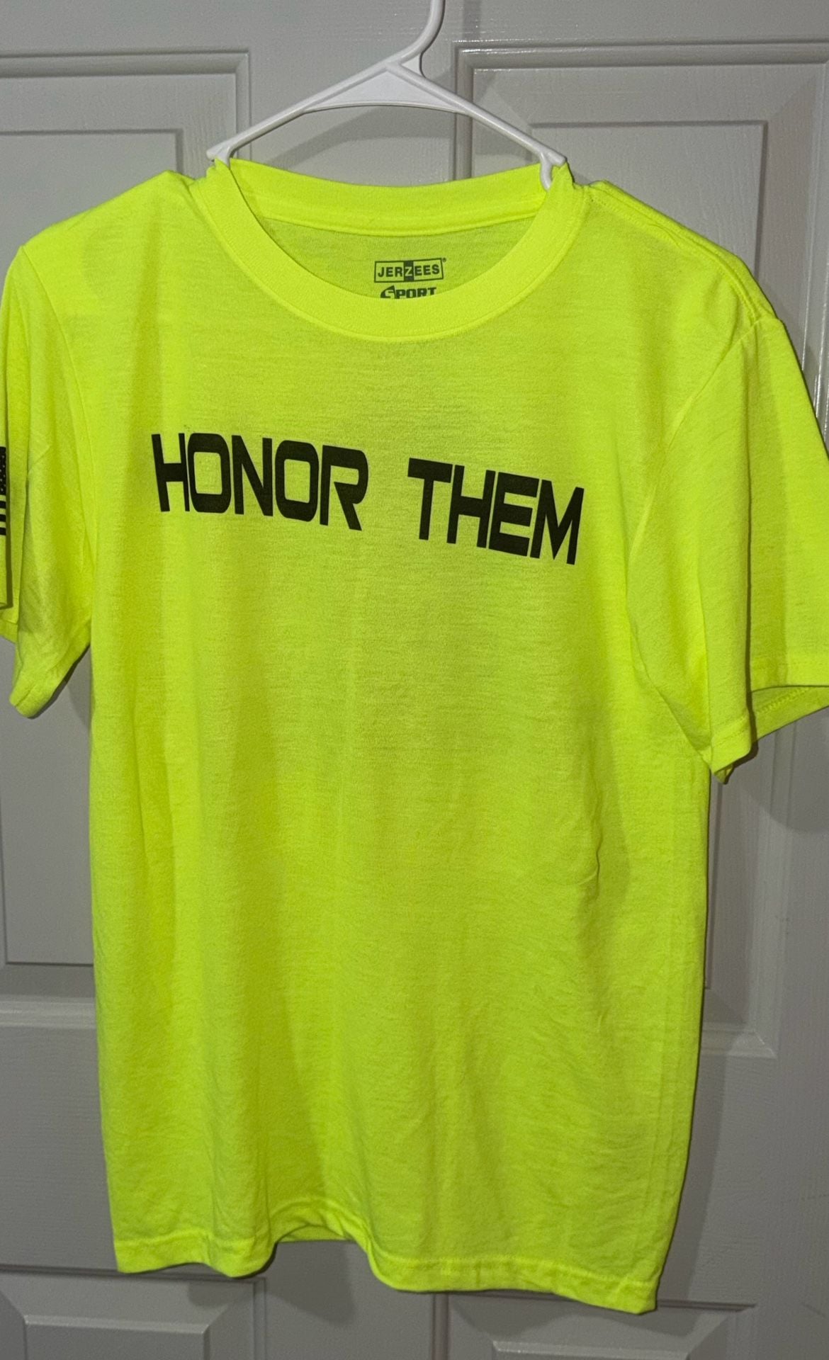 Jerzees Texas Roadhouse Honor Them Veterans Safety Yellow T-Shirt 2