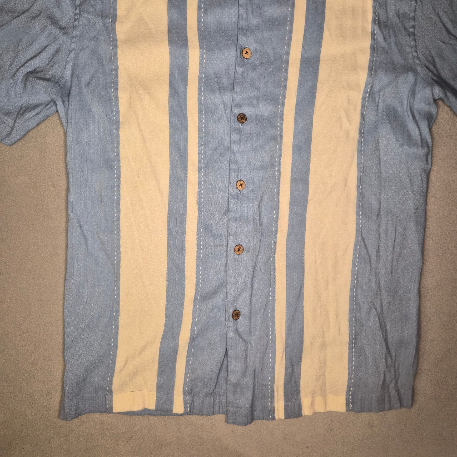 Island Shores Short Sleeve Button Down Shirt Blue Cream size mens large Beach 4