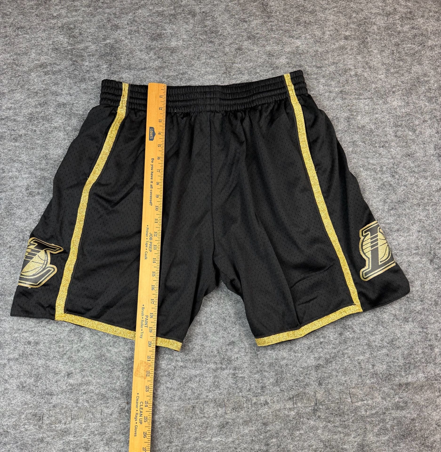 Mitchell & Ness Los Angeles Lakers Shorts Size XL Black Gold 5