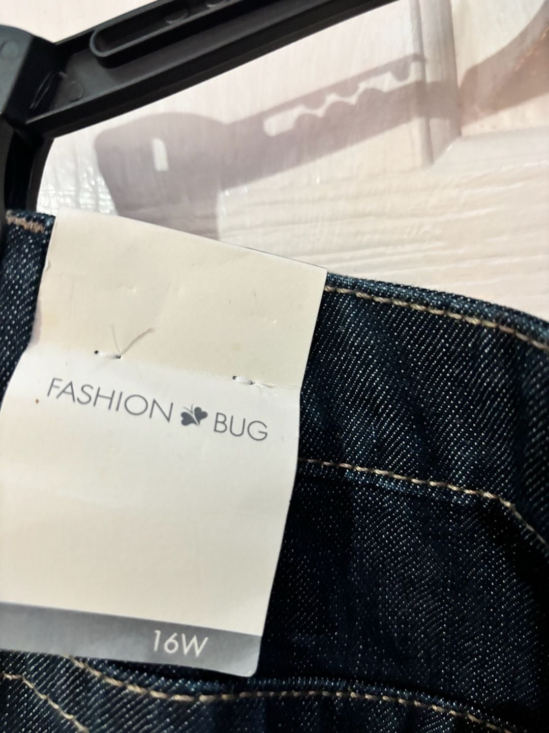 Product thumbnail 4
