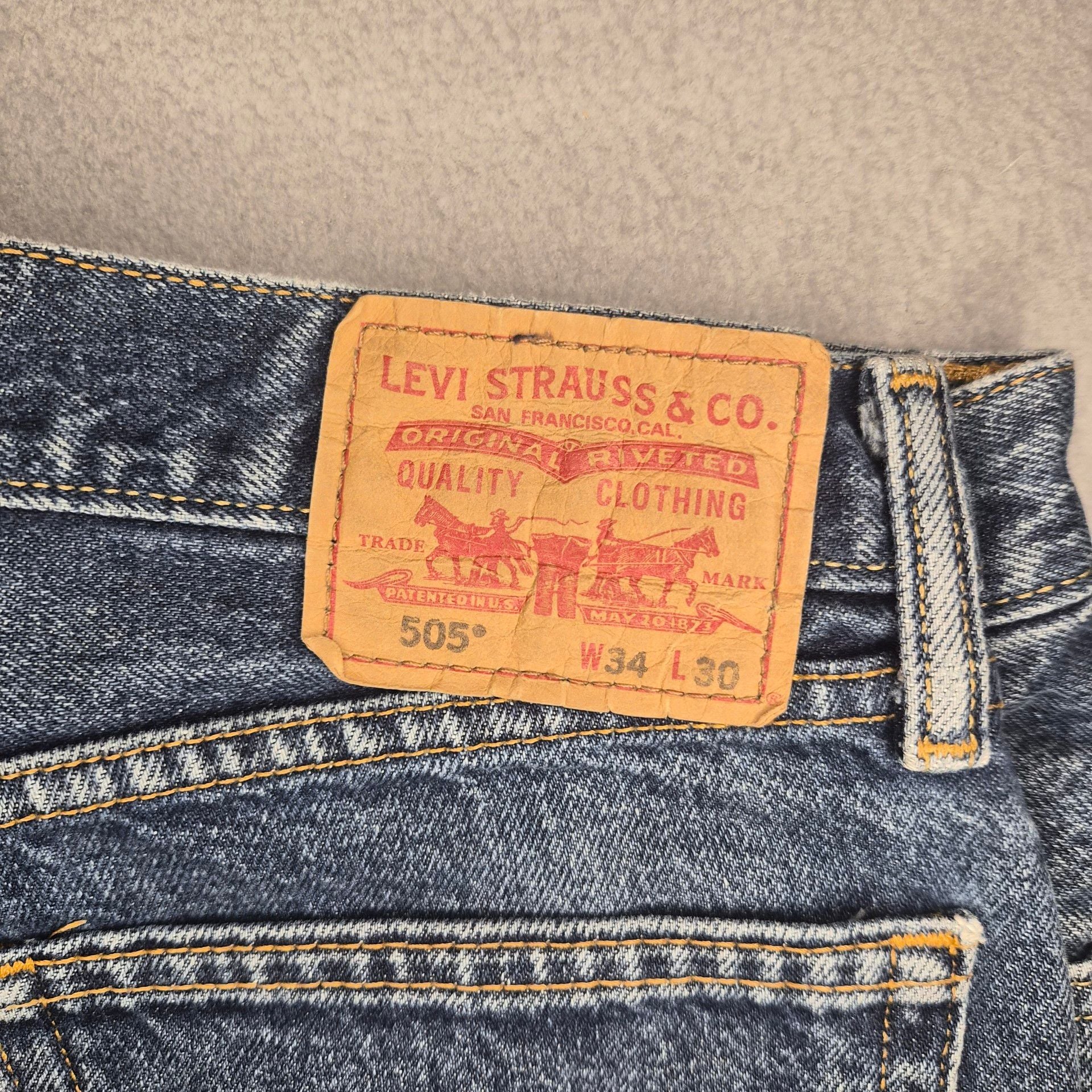 Vintage Levi's 505 Straight leg Jeans Size mens 34x30 Dark Wash Straight Fit 3