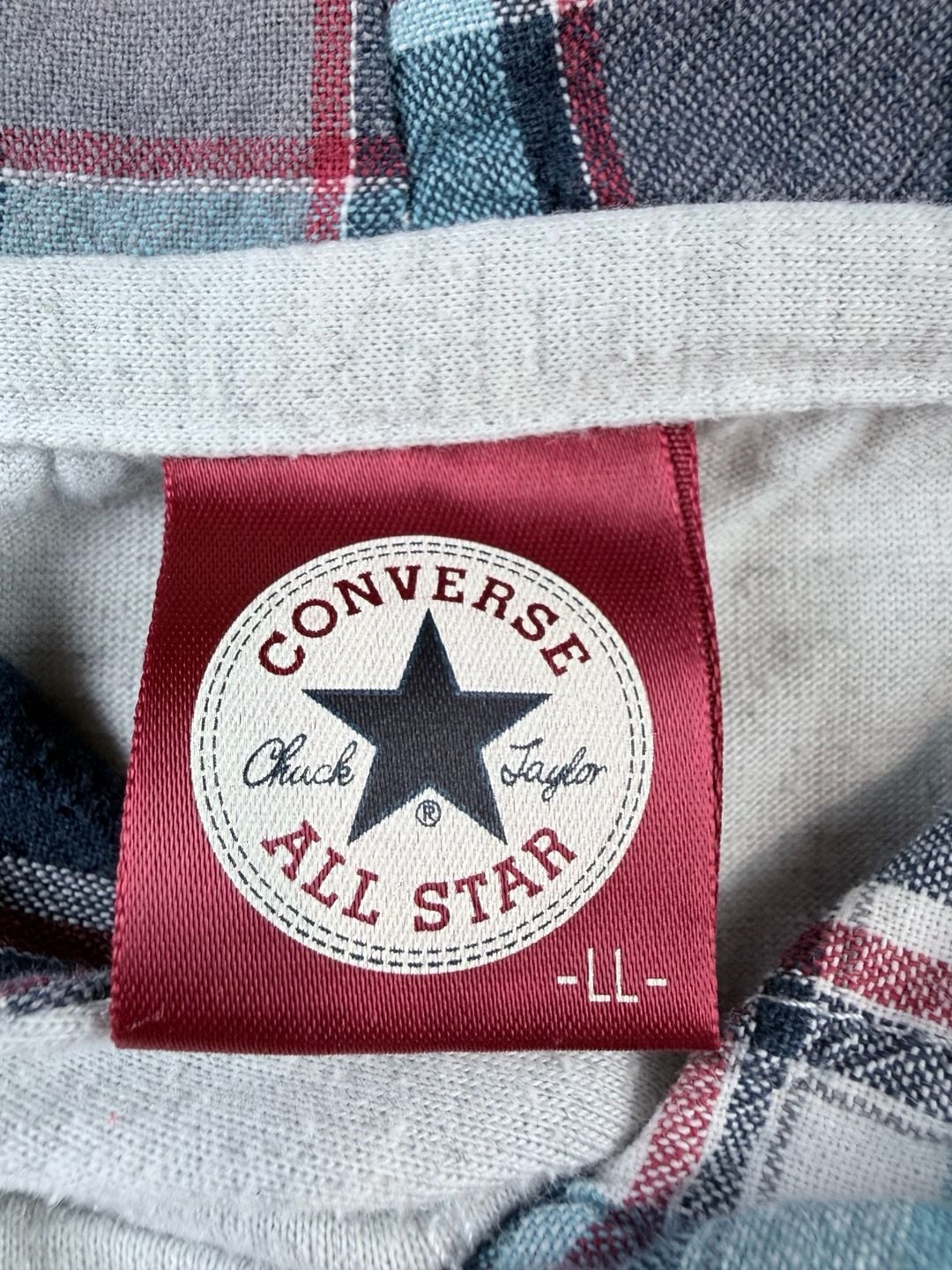 Women’s Converse Short Sleeve Hoodie Size LL Gray Chuck Taylor Massachusetts 08 3