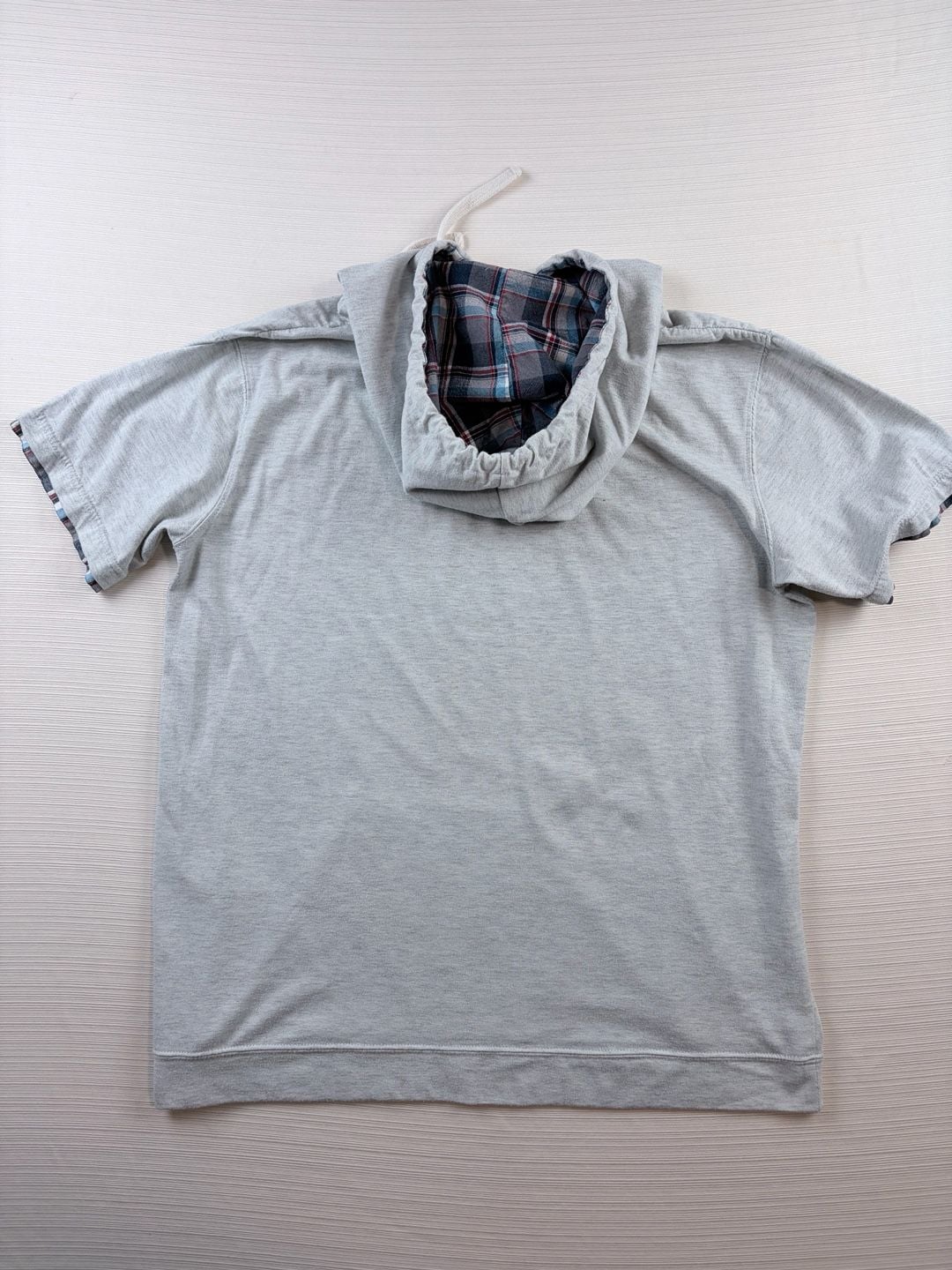 Women’s Converse Short Sleeve Hoodie Size LL Gray Chuck Taylor Massachusetts 08 5