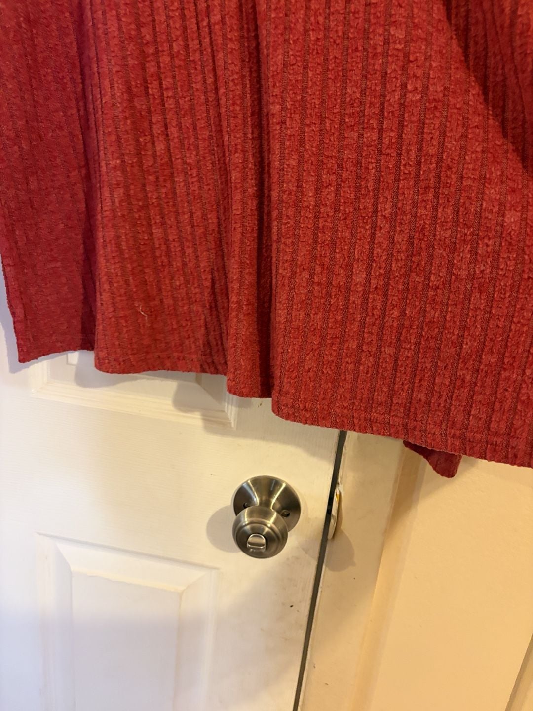 Red Ribbed Knit Top With Lace And Button Accents 8