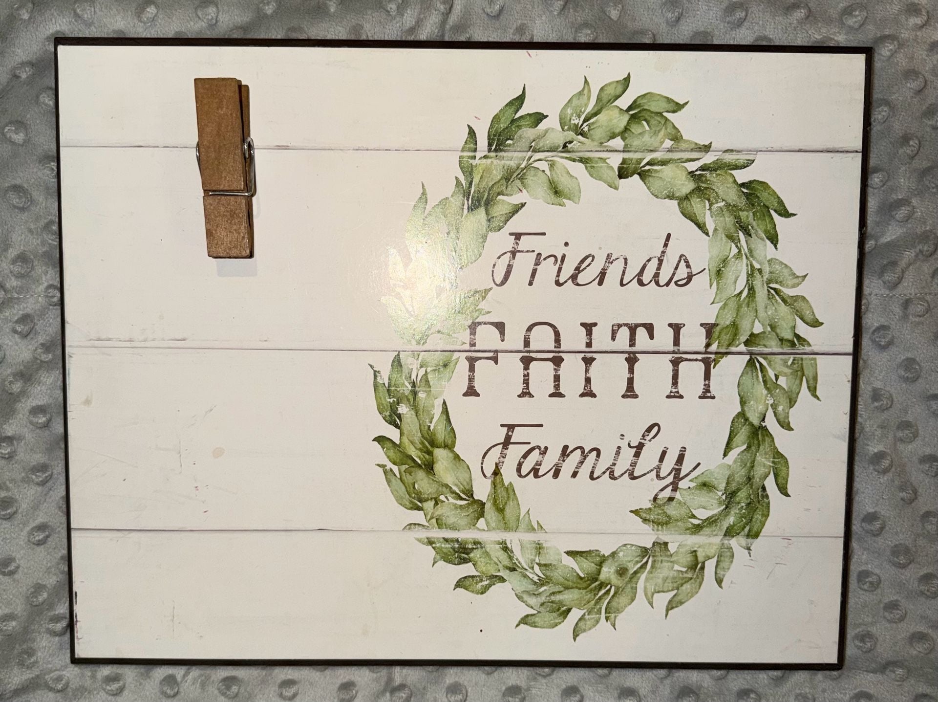 Sign of the Times Friends Faith Family Wooden Wall Sign With Clip 5