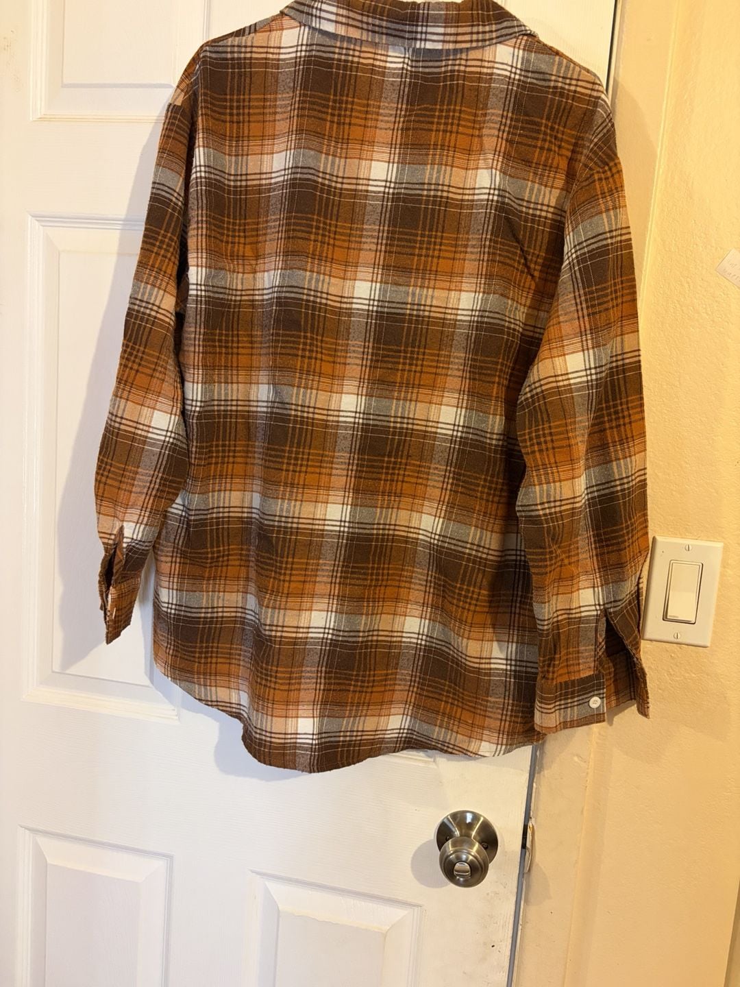 Shein Plaid Flannel Button Down Shirt Brown White 9