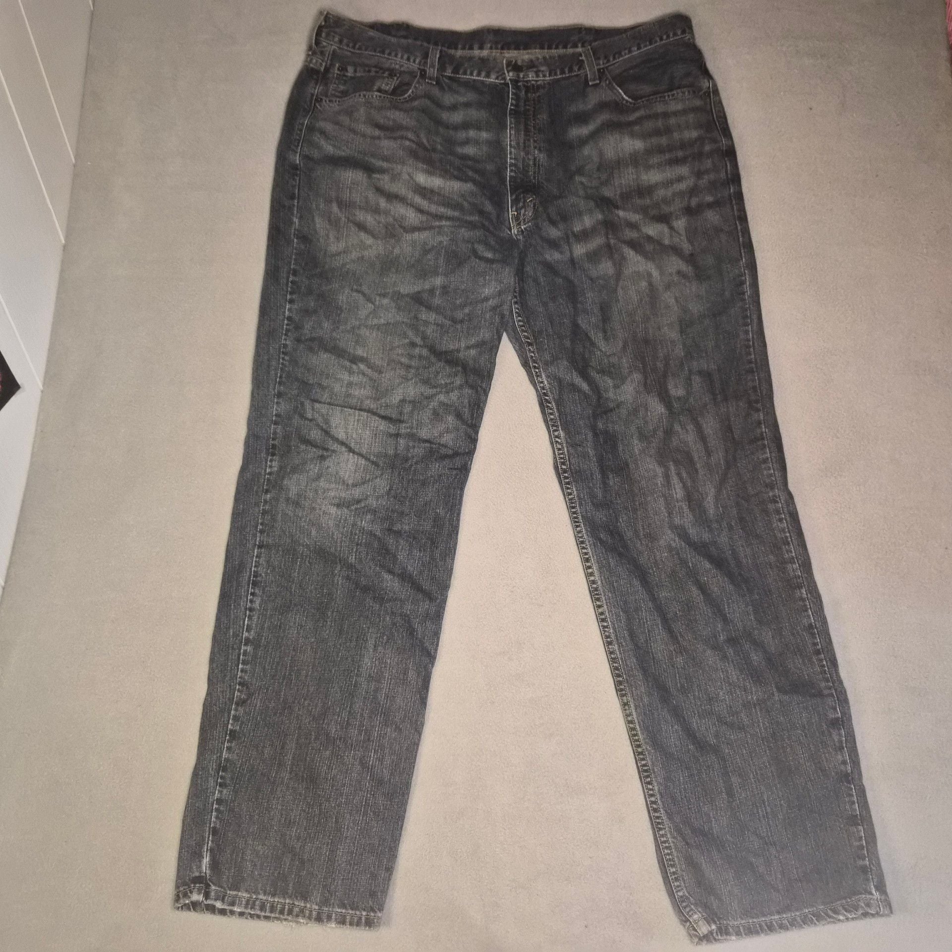 Levi's 550 Relaxed Fit straight leg Jeans Black wash Denim Size mens 44x34 4