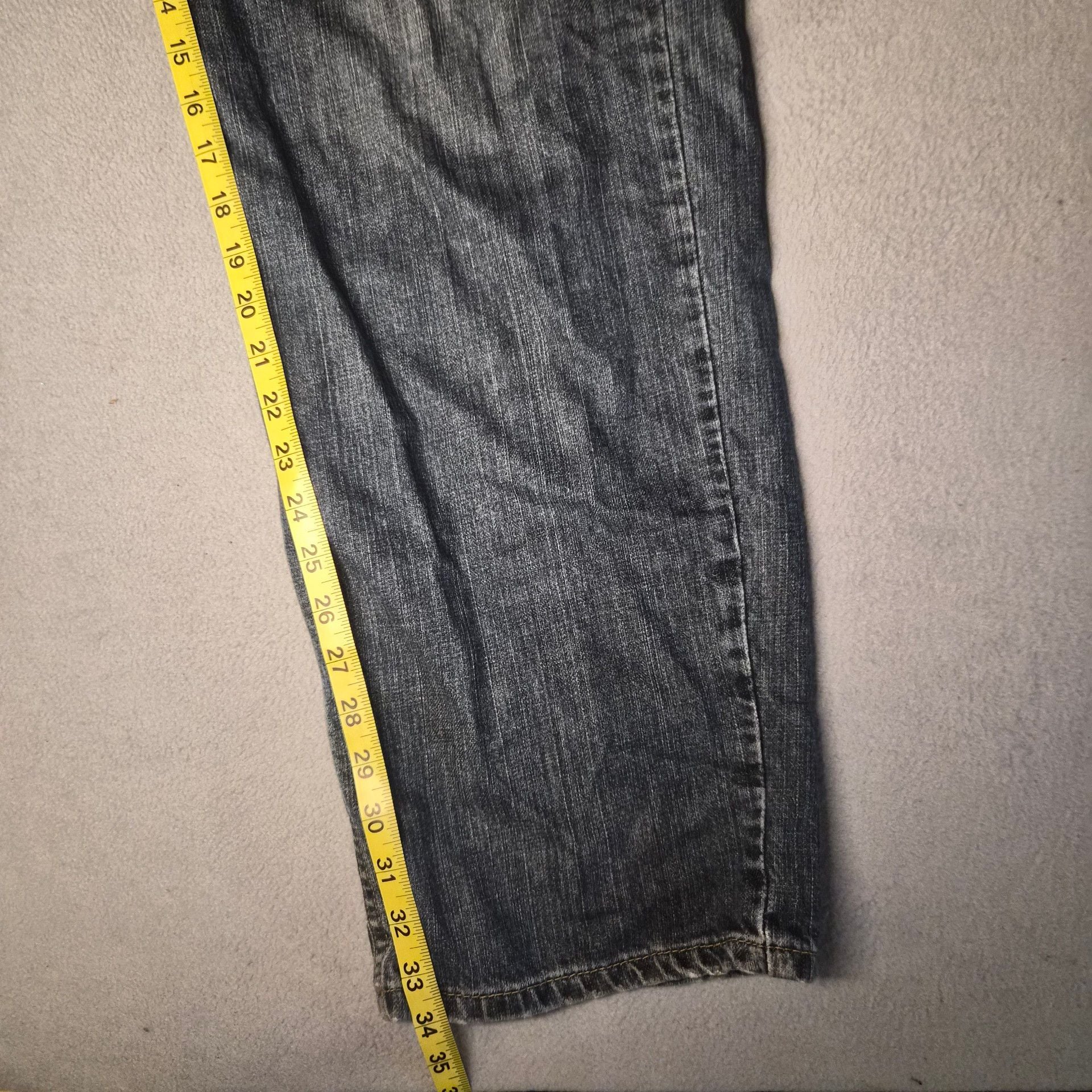 Levi's 550 Relaxed Fit straight leg Jeans Black wash Denim Size mens 44x34 8