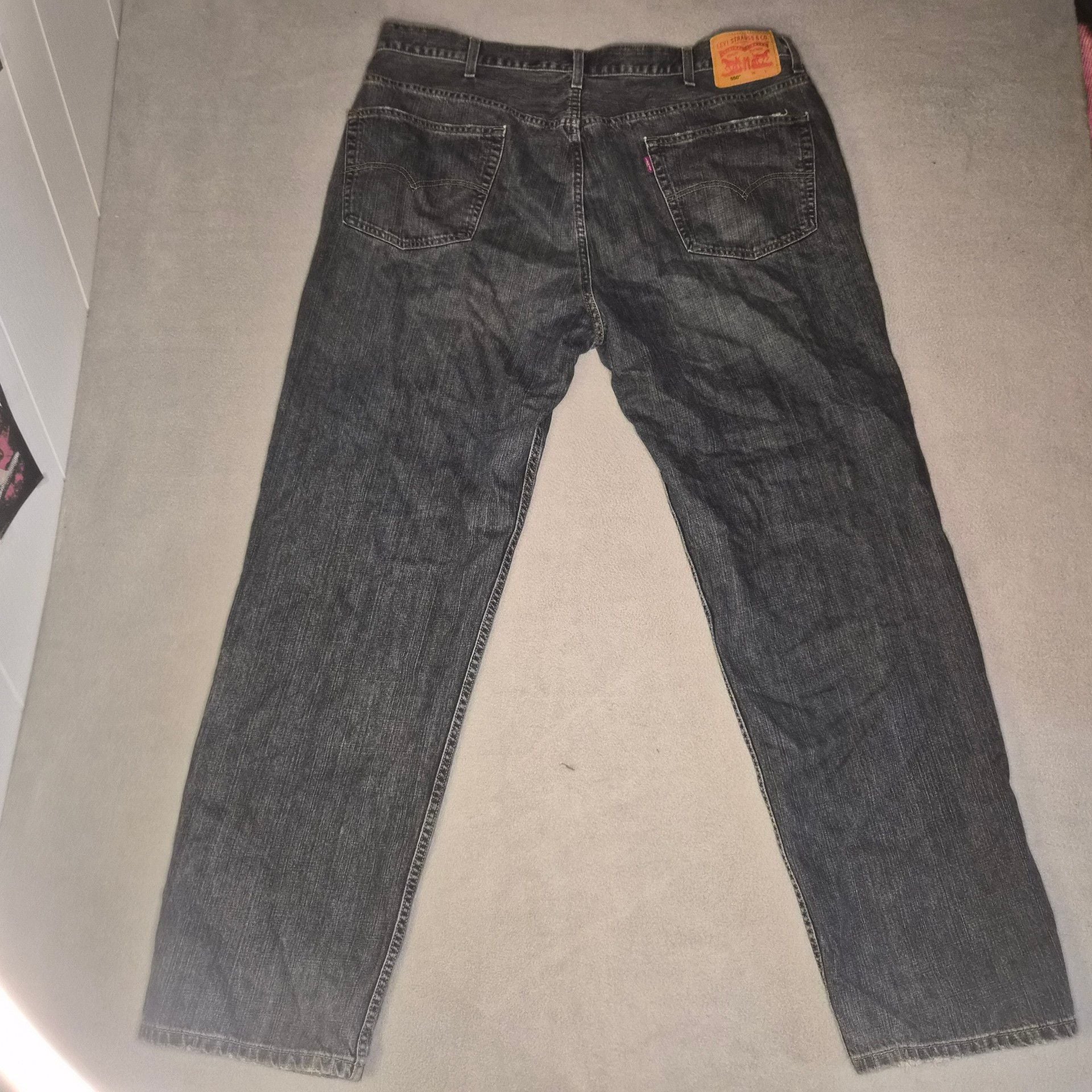 Levi's 550 Relaxed Fit straight leg Jeans Black wash Denim Size mens 44x34 9