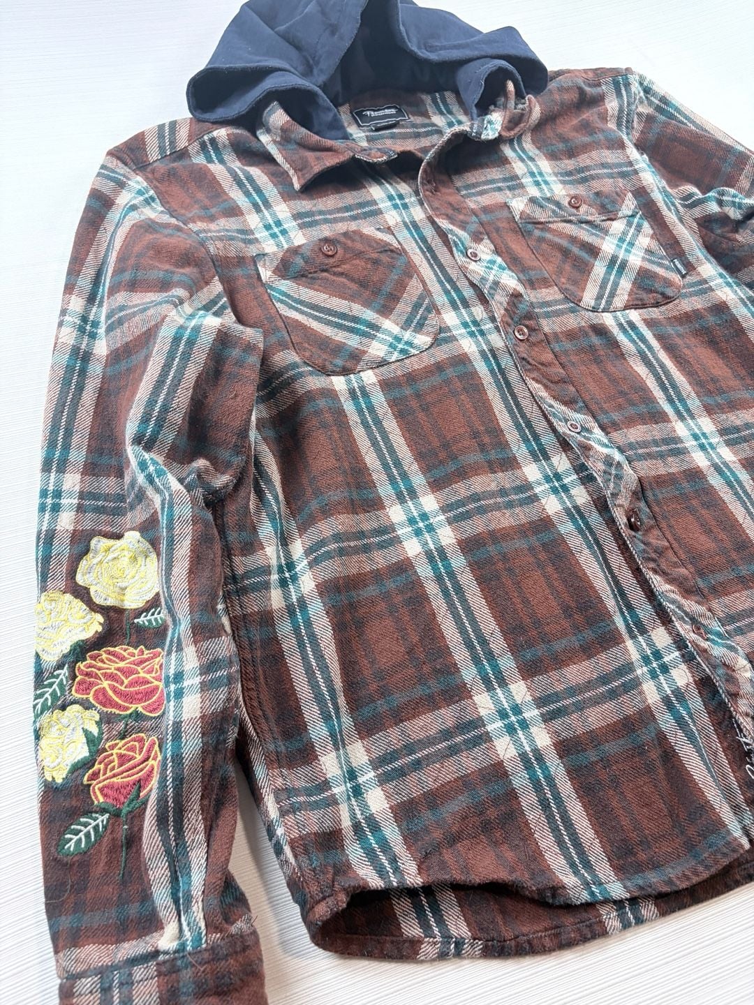 Primitive Skateboarding Layne Two-Fer Flannel Size L, Brown Plaid women’s Hoodie 3