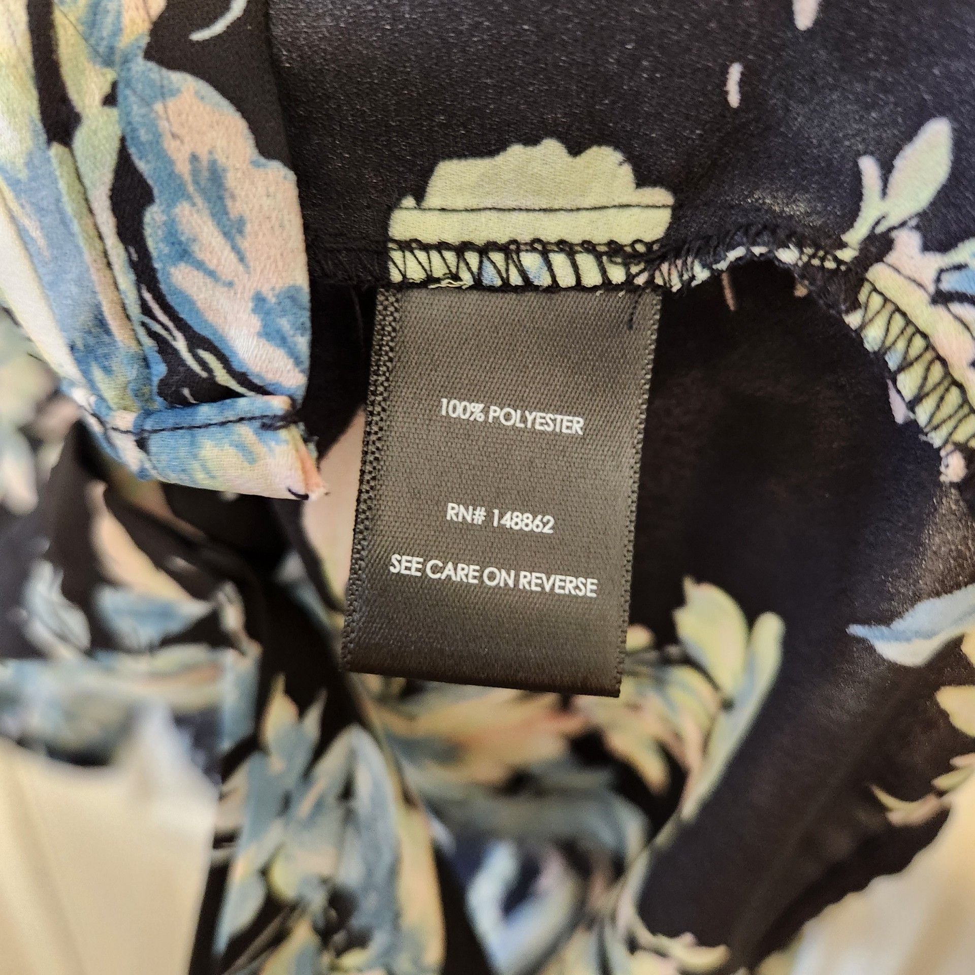 Torrid Georgette Pintuck Blouse Floral 7
