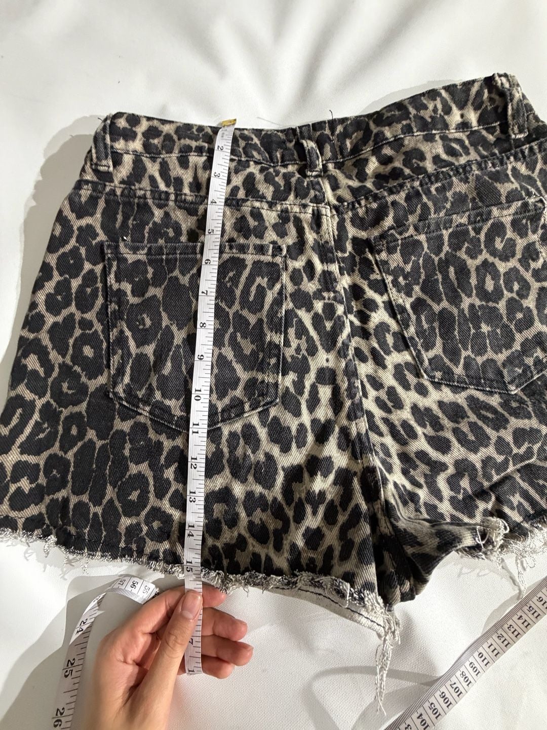 PrettyLittleThing Leopard Print Frayed Denim Skirt Size US 6 6