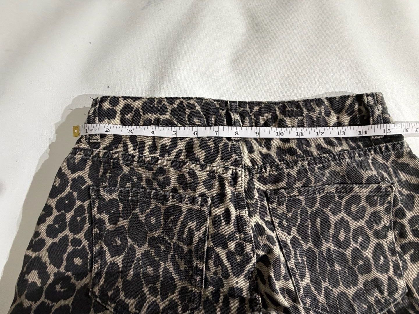 PrettyLittleThing Leopard Print Frayed Denim Skirt Size US 6 7