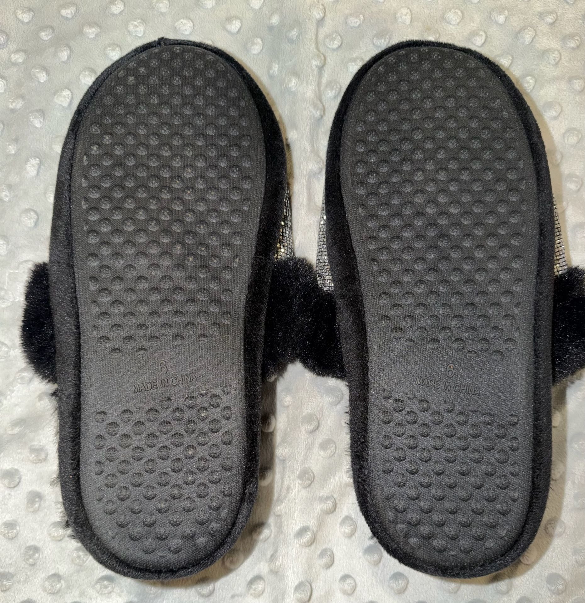 Justice Scuff Slippers Size 6 Black Silver Glitter Pink Logo Faux Fur 8