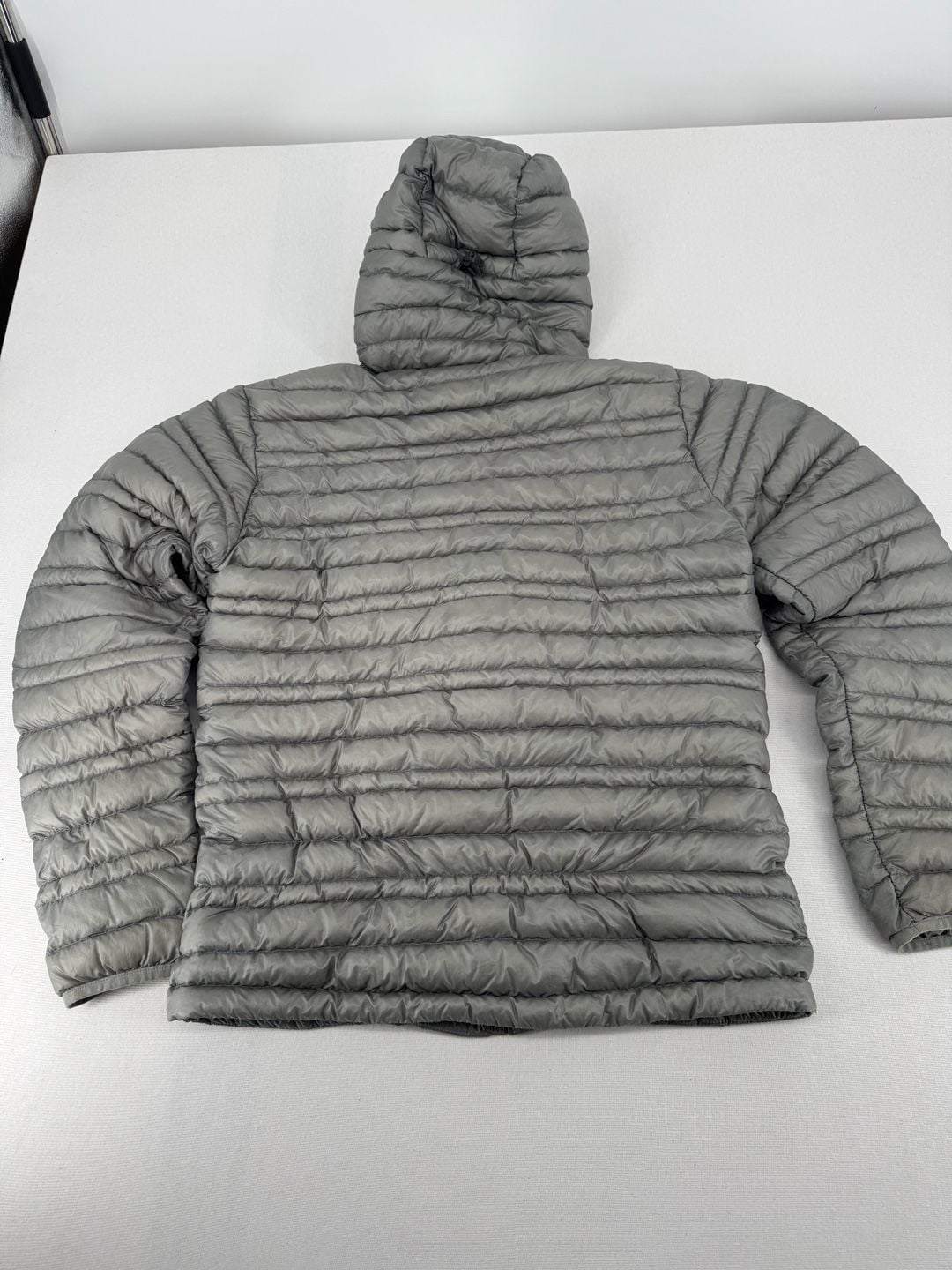 Patagonia Down Sweater Hoody Size XS Gray Puffer Jacket Men’s 9