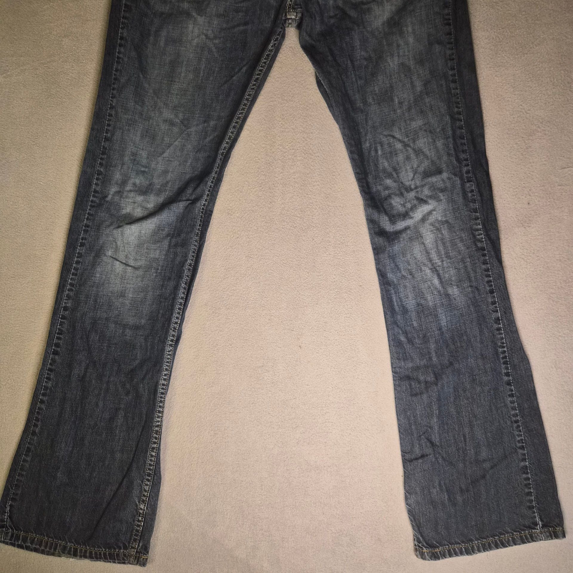 Levi's 527 Bootcut Blue demin wash Jeans Size mens 36x36 6