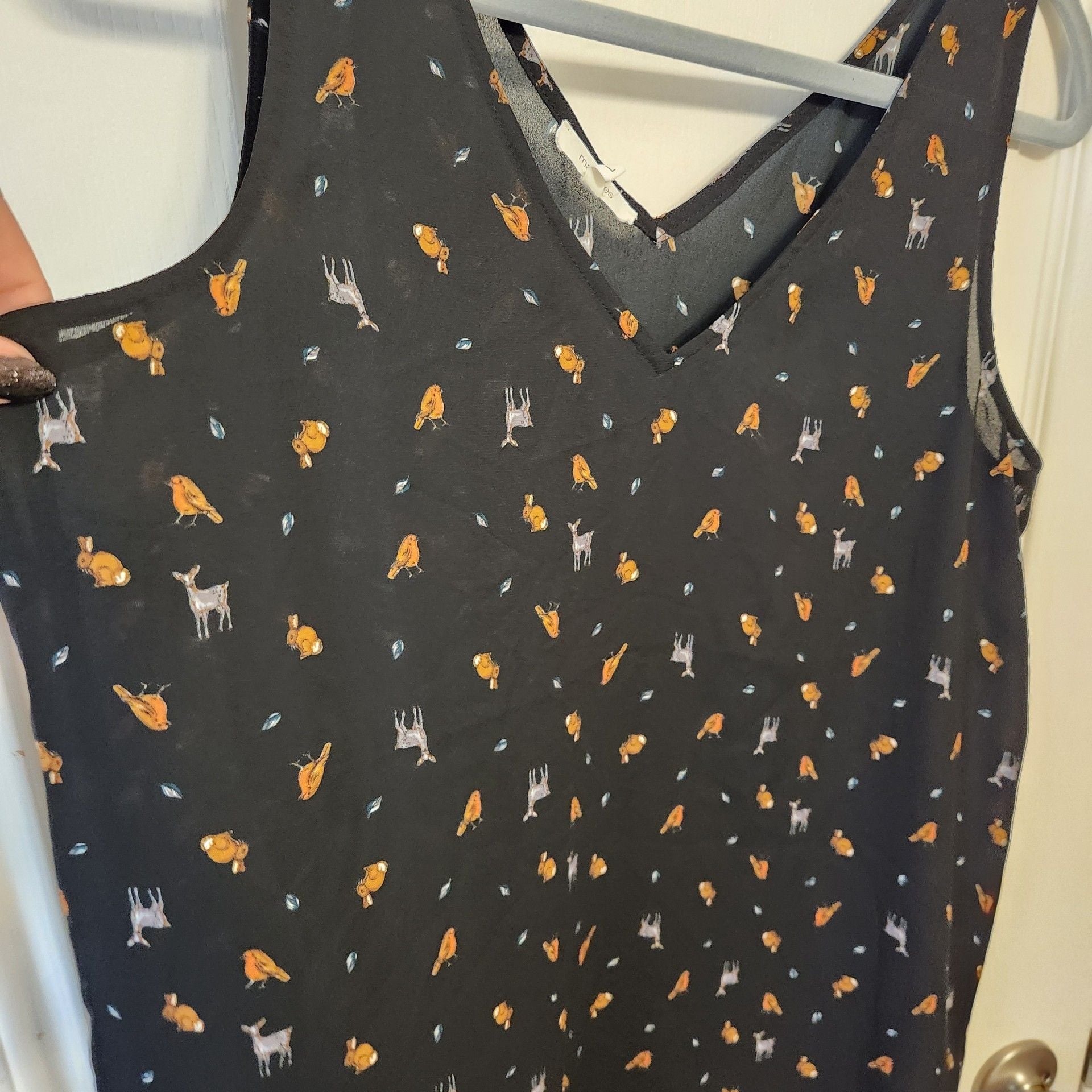 Women's Sleeveless Animal Print V-Neck Blouse 5