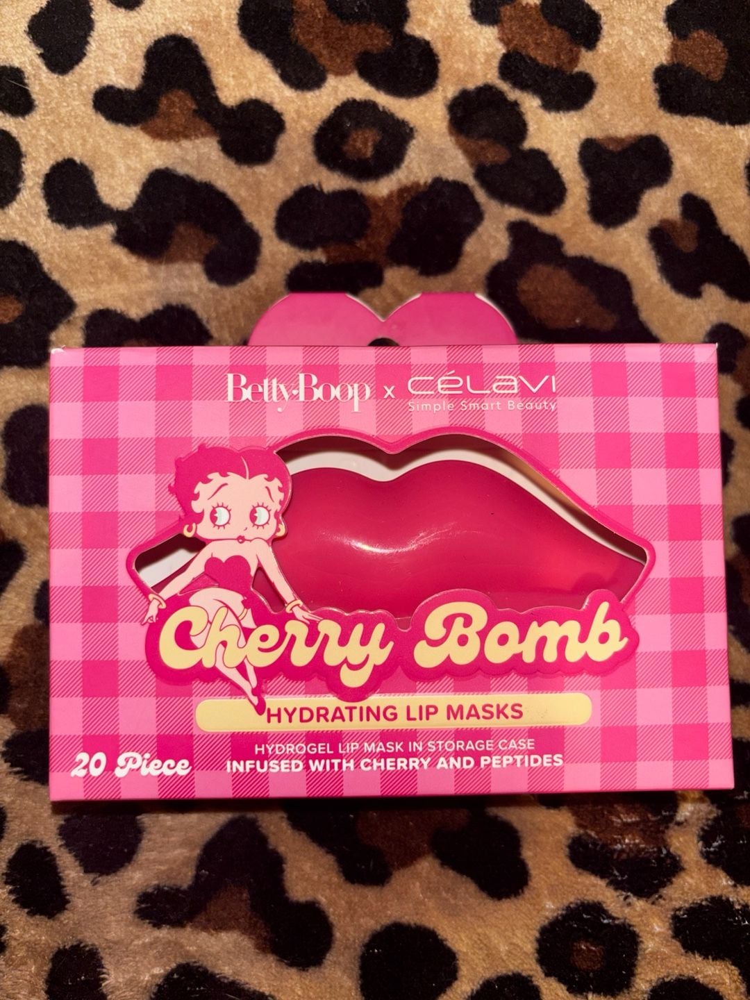 Betty Boop x Celavi Cherry Bomb Hydrating Lip Masks 20 Piece 1